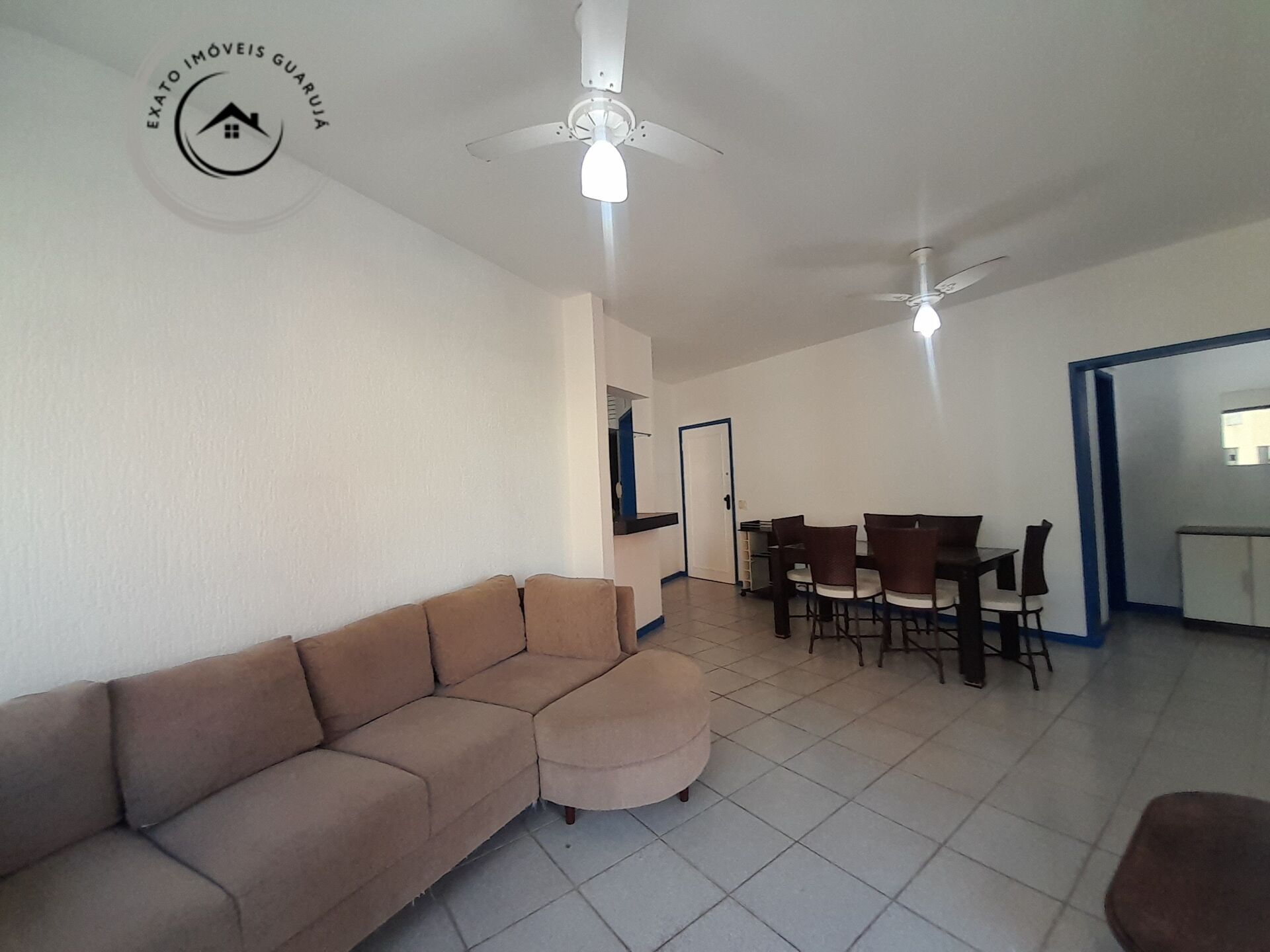 Apartamento padrão de 03 dormitórios para locação anual na p