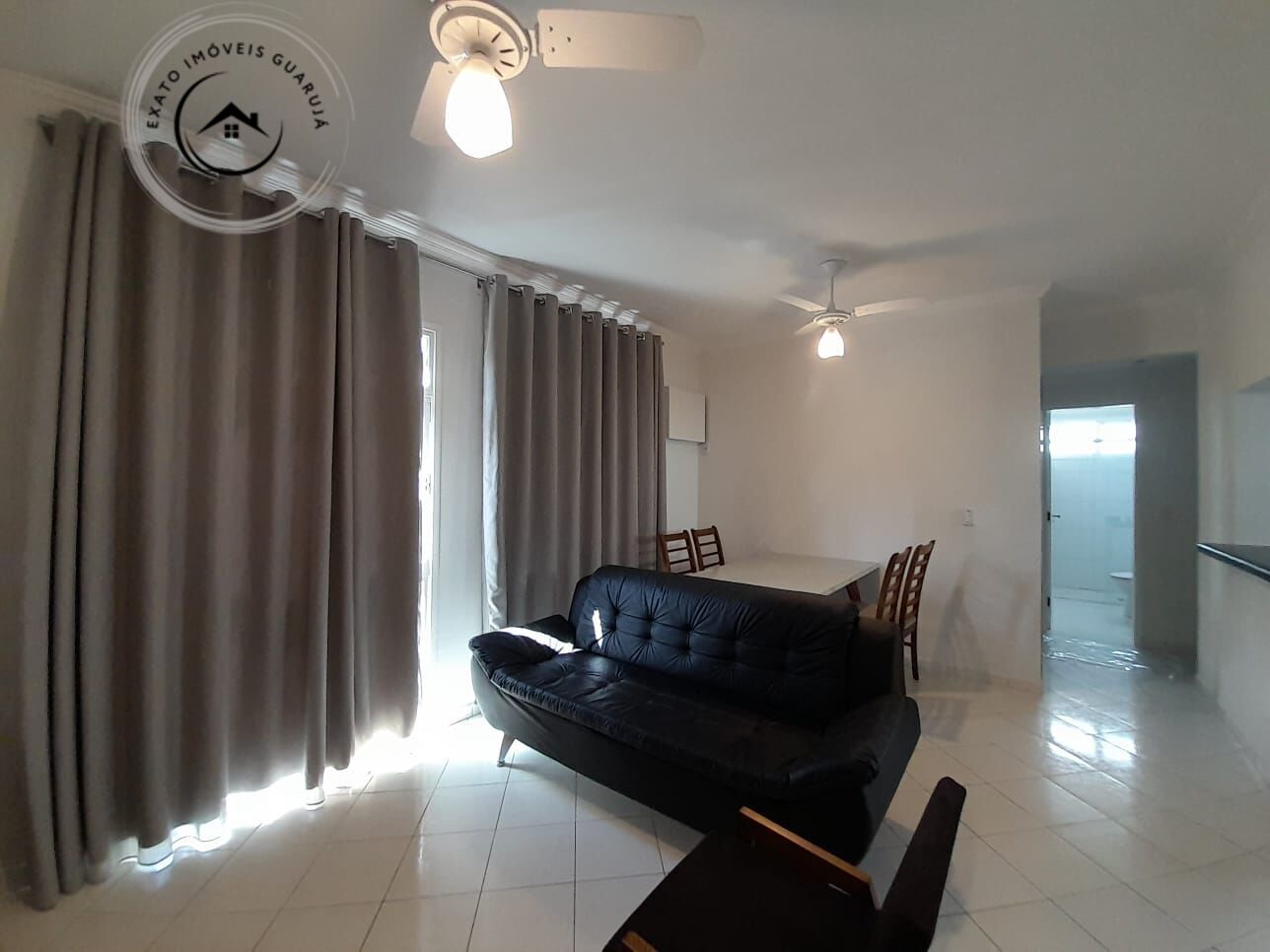 Apartamento padrão de 02 dormitórios para locação anual na p