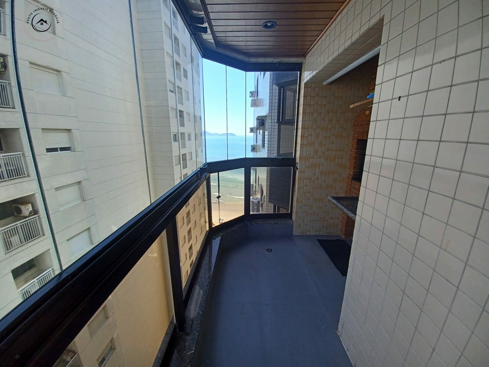 Apartamento alto padrão de 04 dormitórios frente total para 