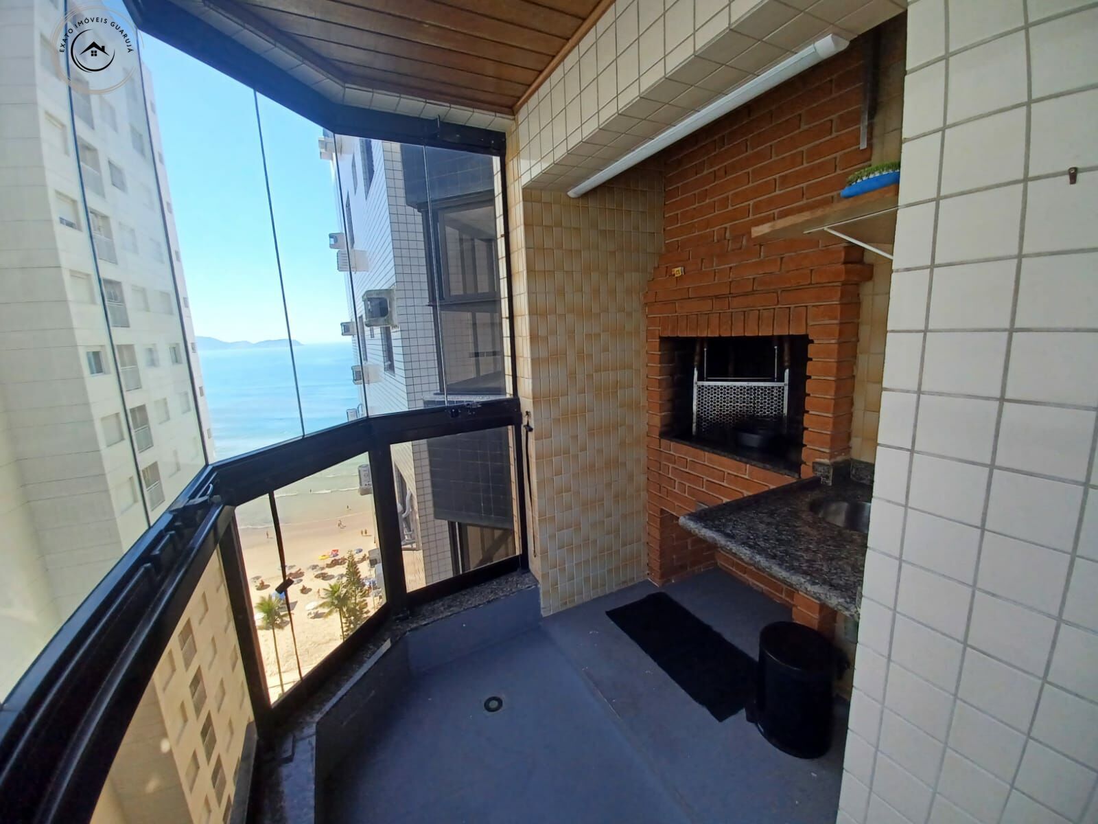 Apartamento alto padrão de 04 dormitórios frente total para 