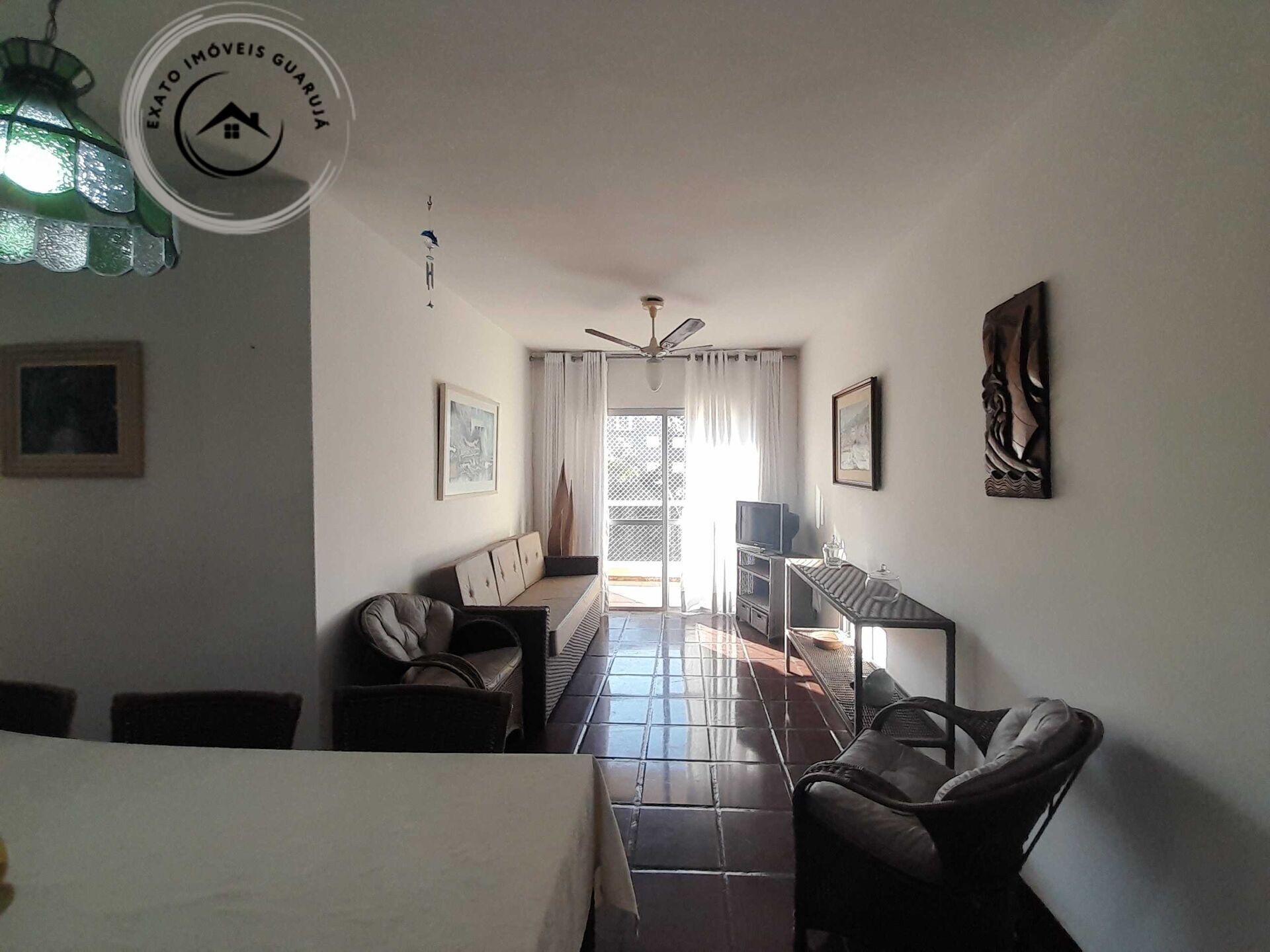 Apartamento de 03 dormitórios para locação anual na praia da
