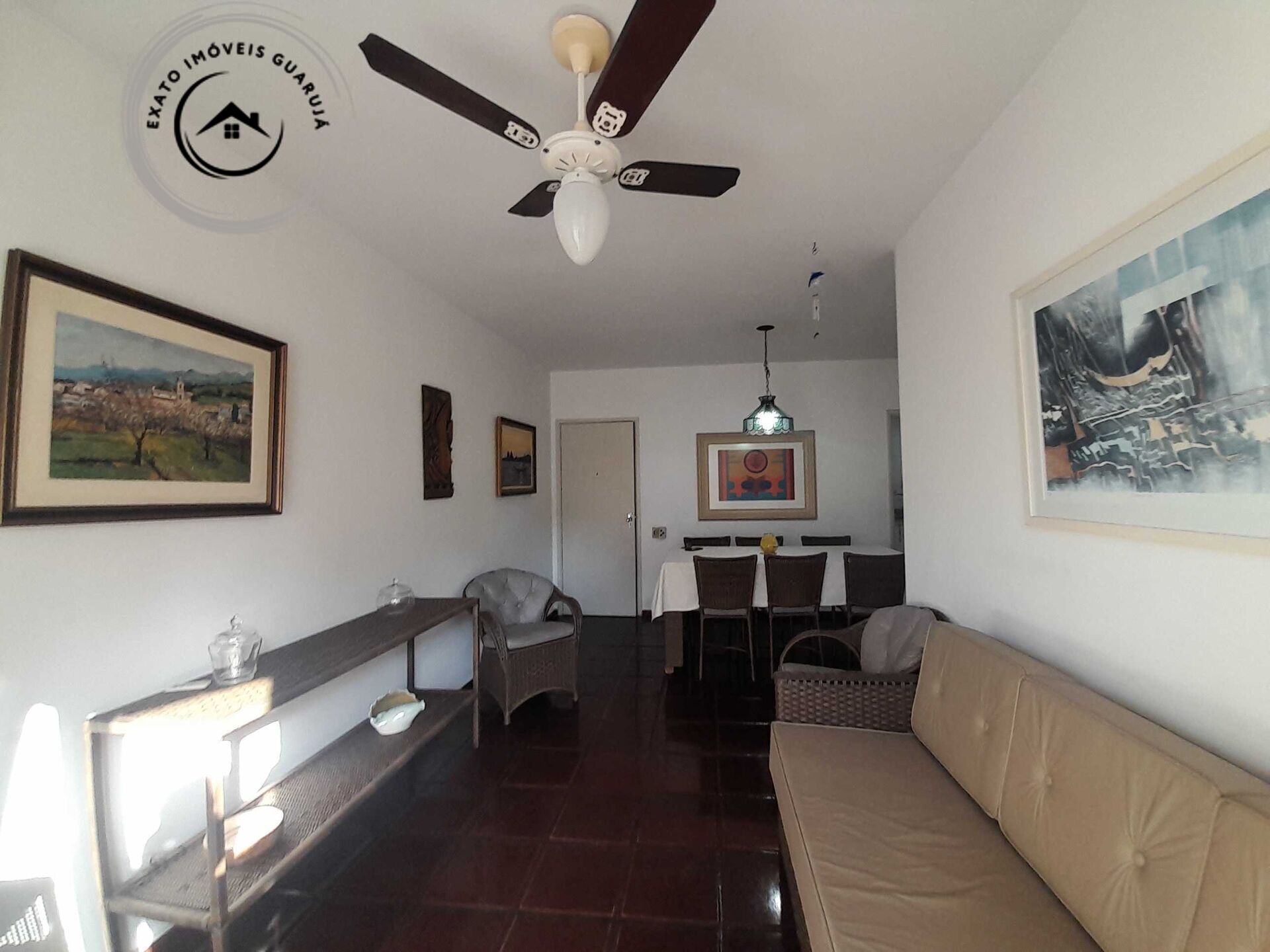 Apartamento de 03 dormitórios para locação anual na praia da