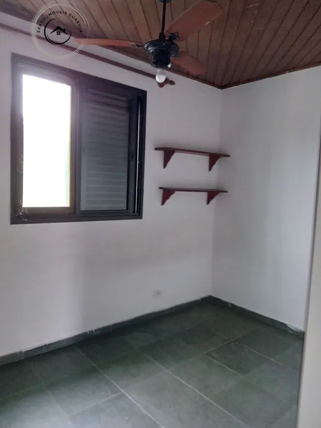 Sobrado à venda de 03 dormitórios em condomínio fechado na p