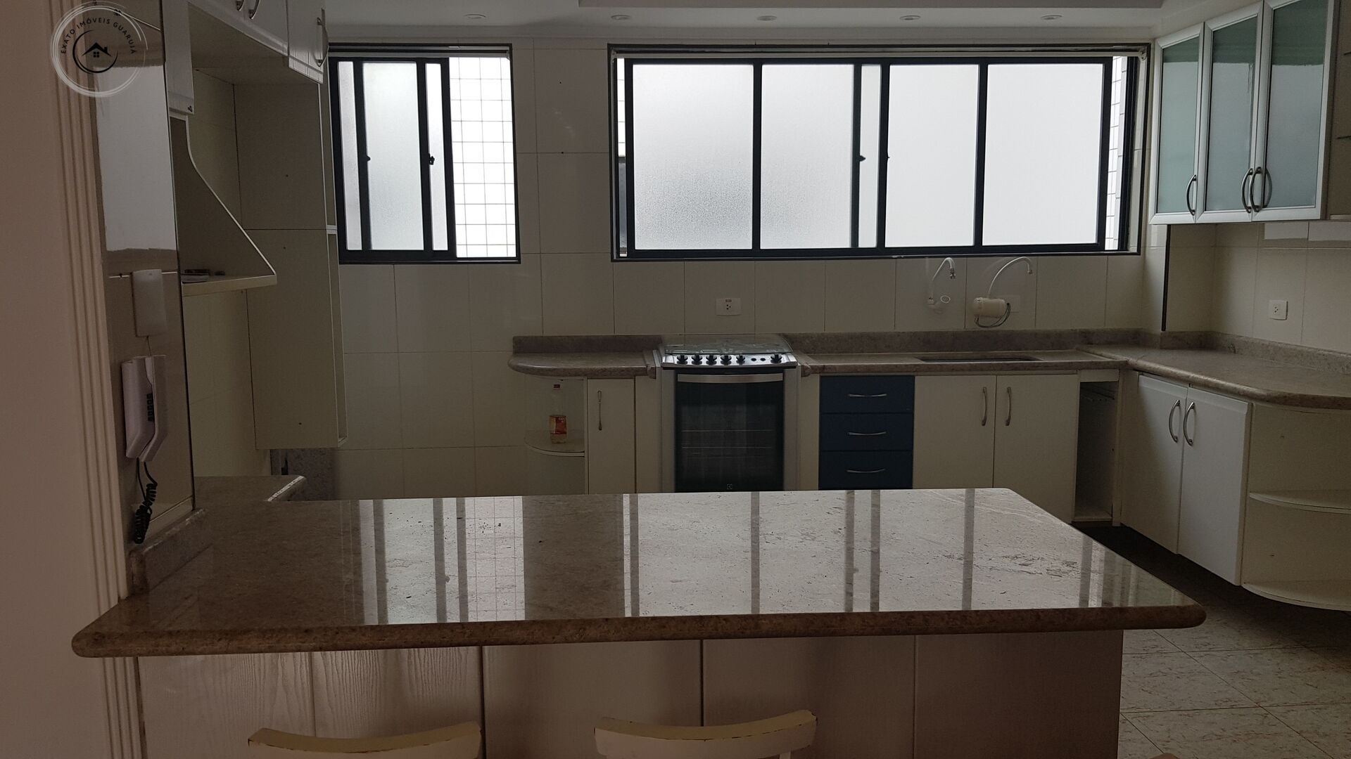 Apartamento cobertura de 04 dormitórios para venda nas pitan
