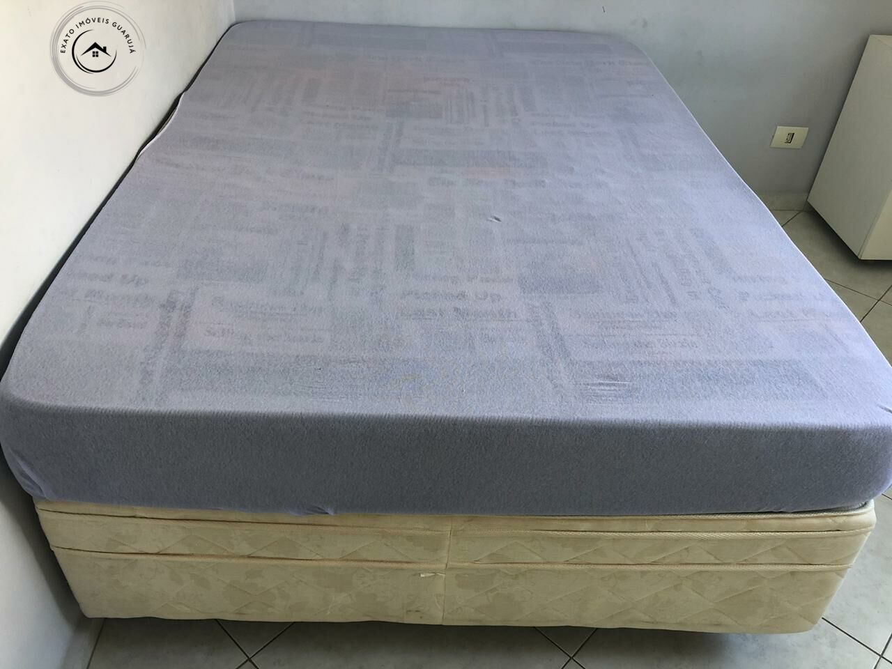 Apartamento padrão de 01 dormitório para locação anual na pr