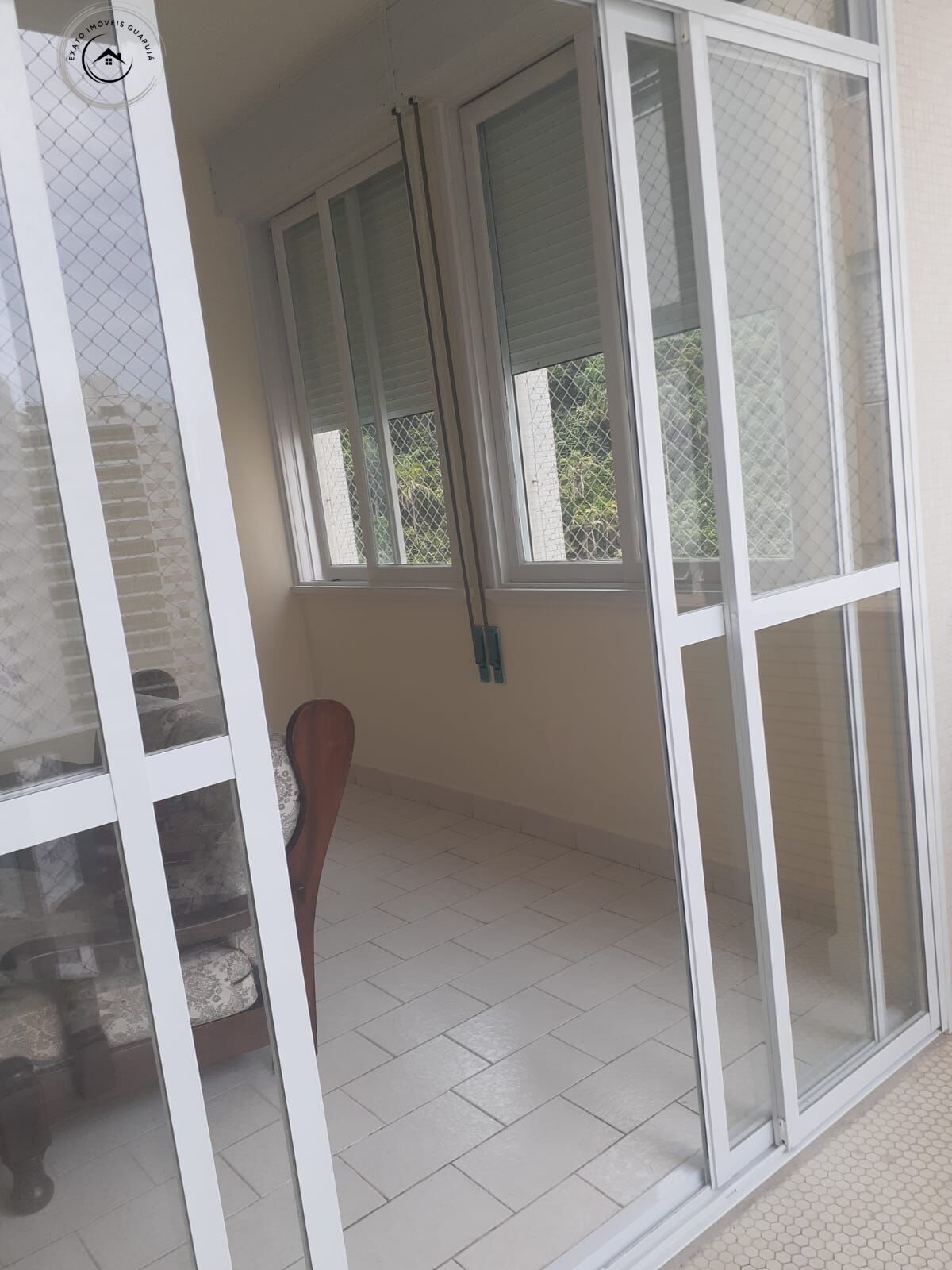 Apartamento padrão de 03 dormitórios para venda nas pitangue