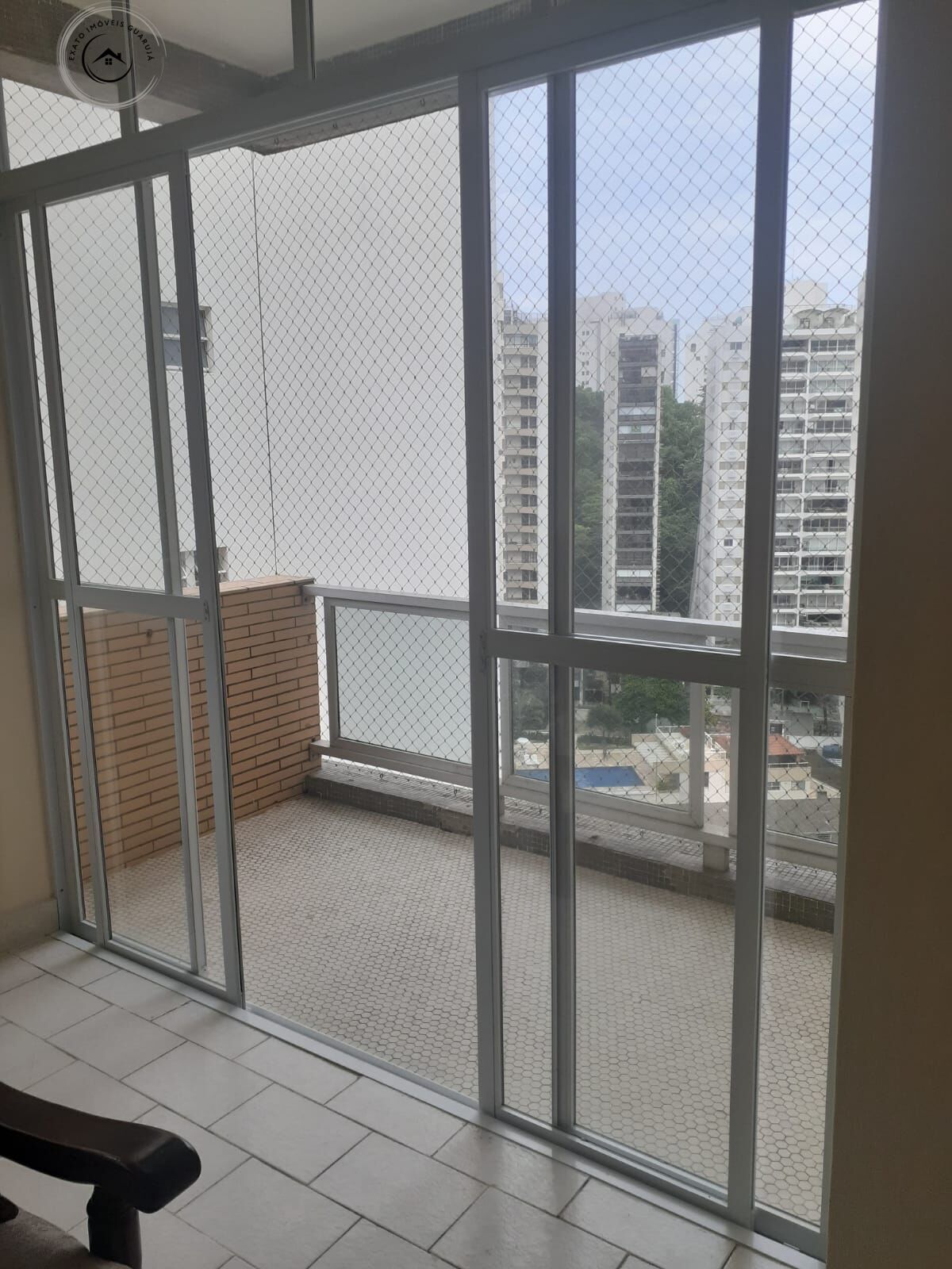 Apartamento padrão de 03 dormitórios para venda nas pitangue