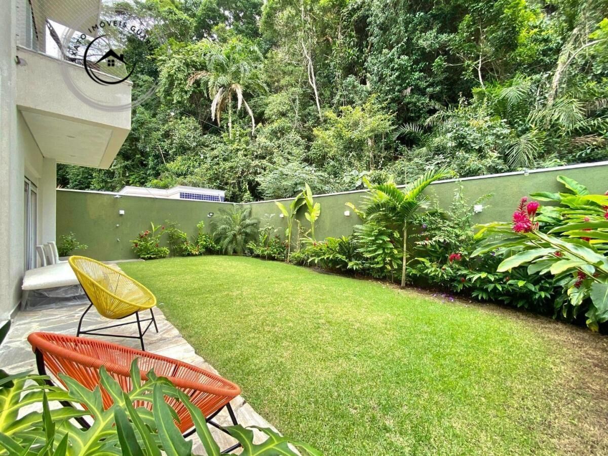 Casa alto padrão de 04 dormitórios à venda no condomínio per