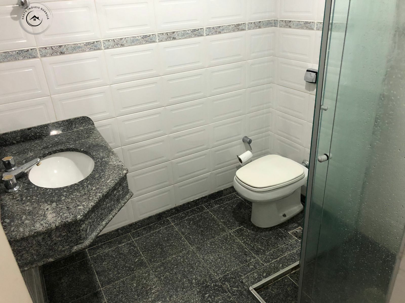 Apartamento padrão de 03 dormitórios para venda nas pitangue