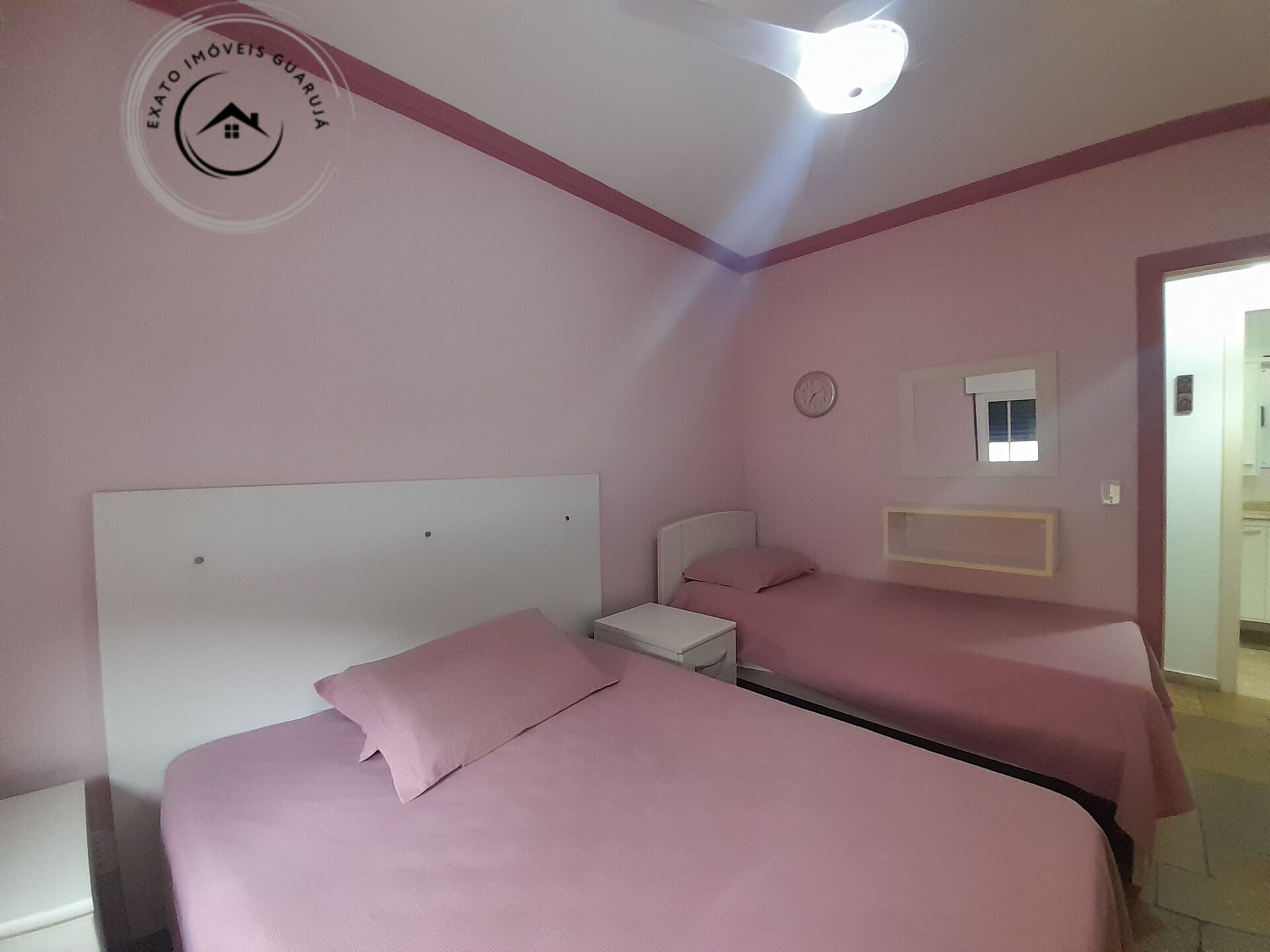 Apartamento padrão de 03 dormitórios para locação anual na p