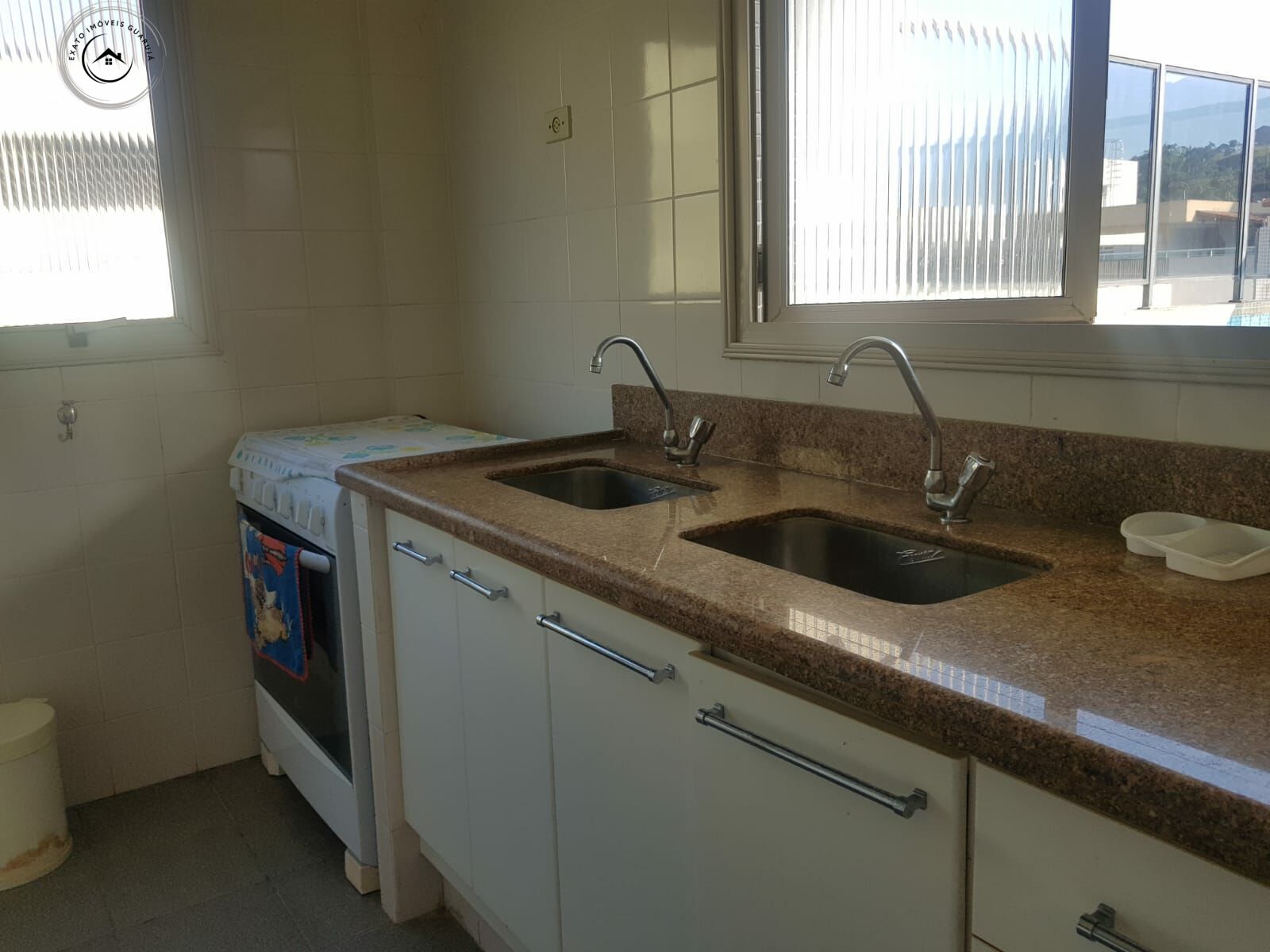Apartamento cobertura triplex para aluguel em praia da ensea