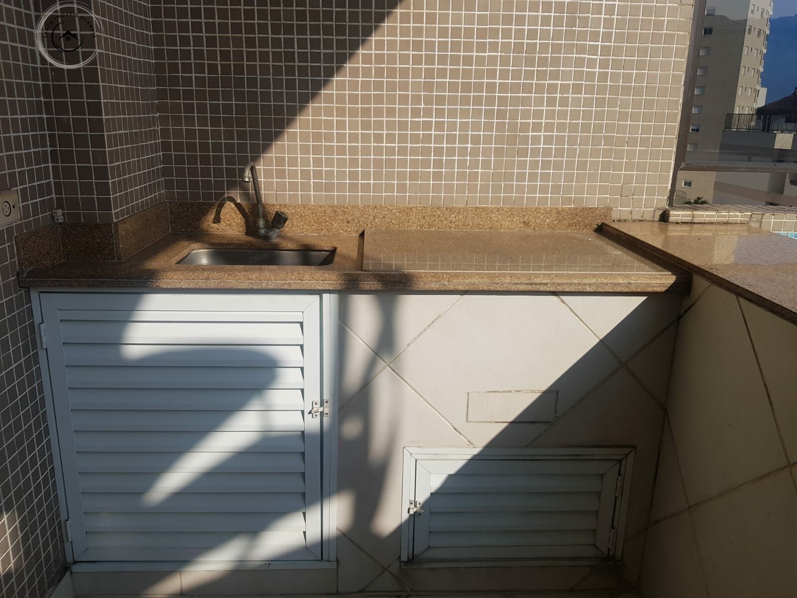 Apartamento cobertura triplex para aluguel em praia da ensea