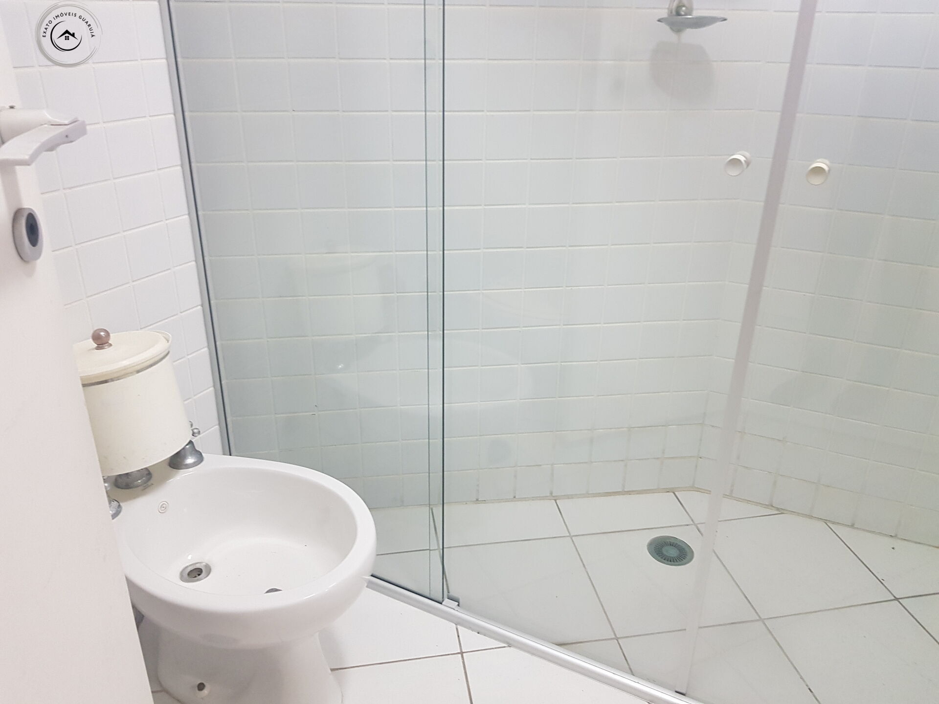Apartamento alto padrão para venda e aluguel em pitangueiras
