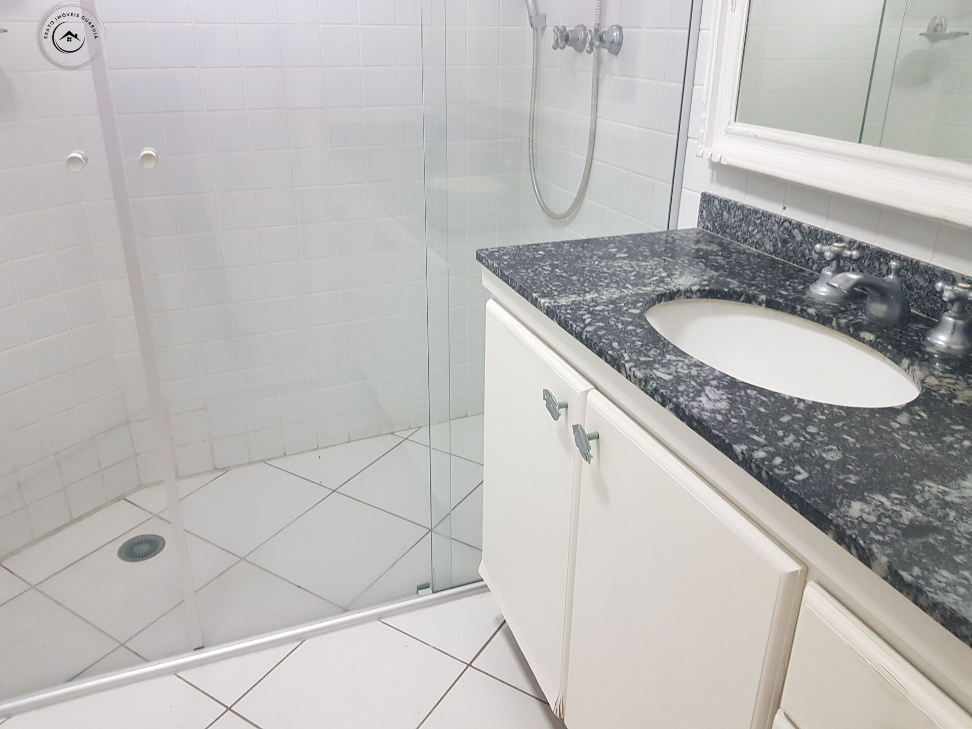 Apartamento alto padrão para venda e aluguel em pitangueiras