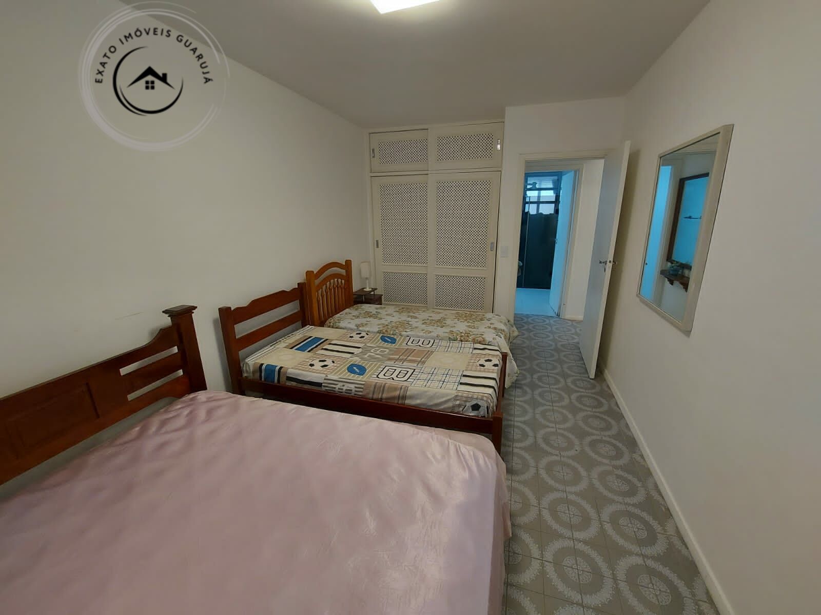 Apartamento padrão de 02 dormitórios para venda nas pitangue