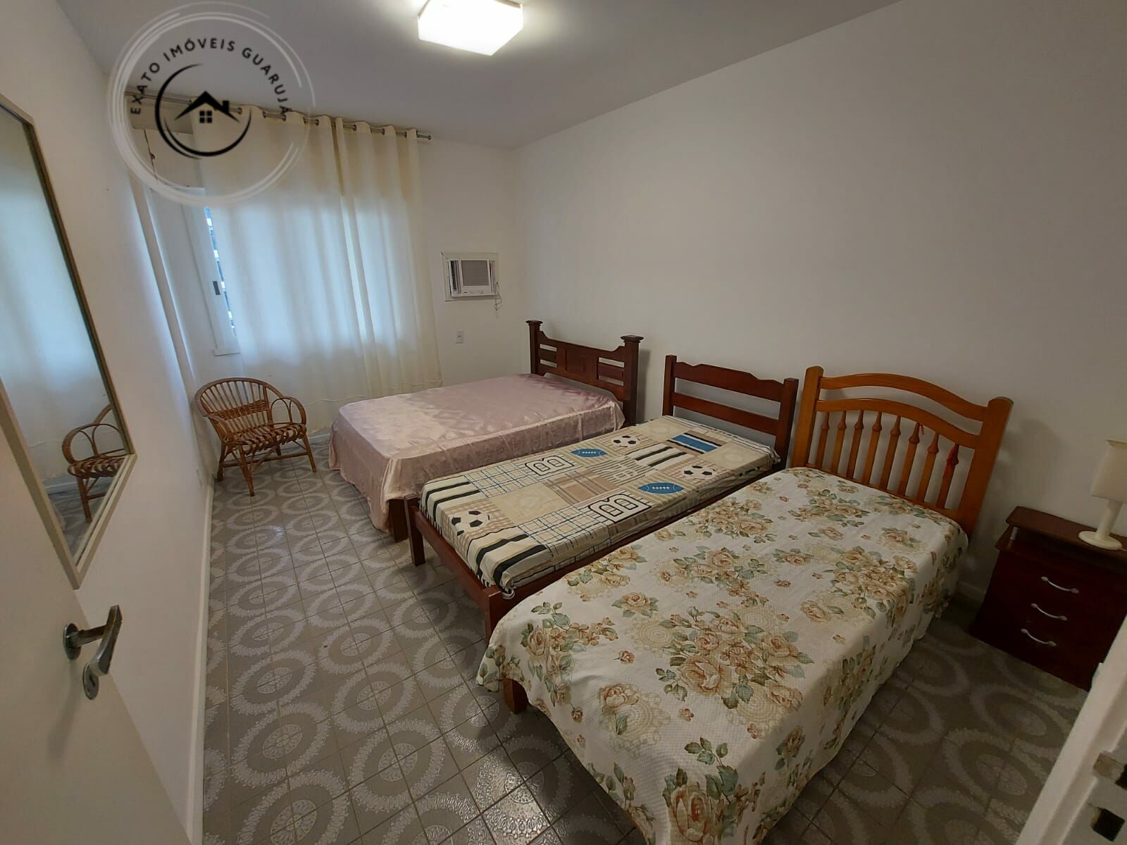 Apartamento padrão de 02 dormitórios para venda nas pitangue