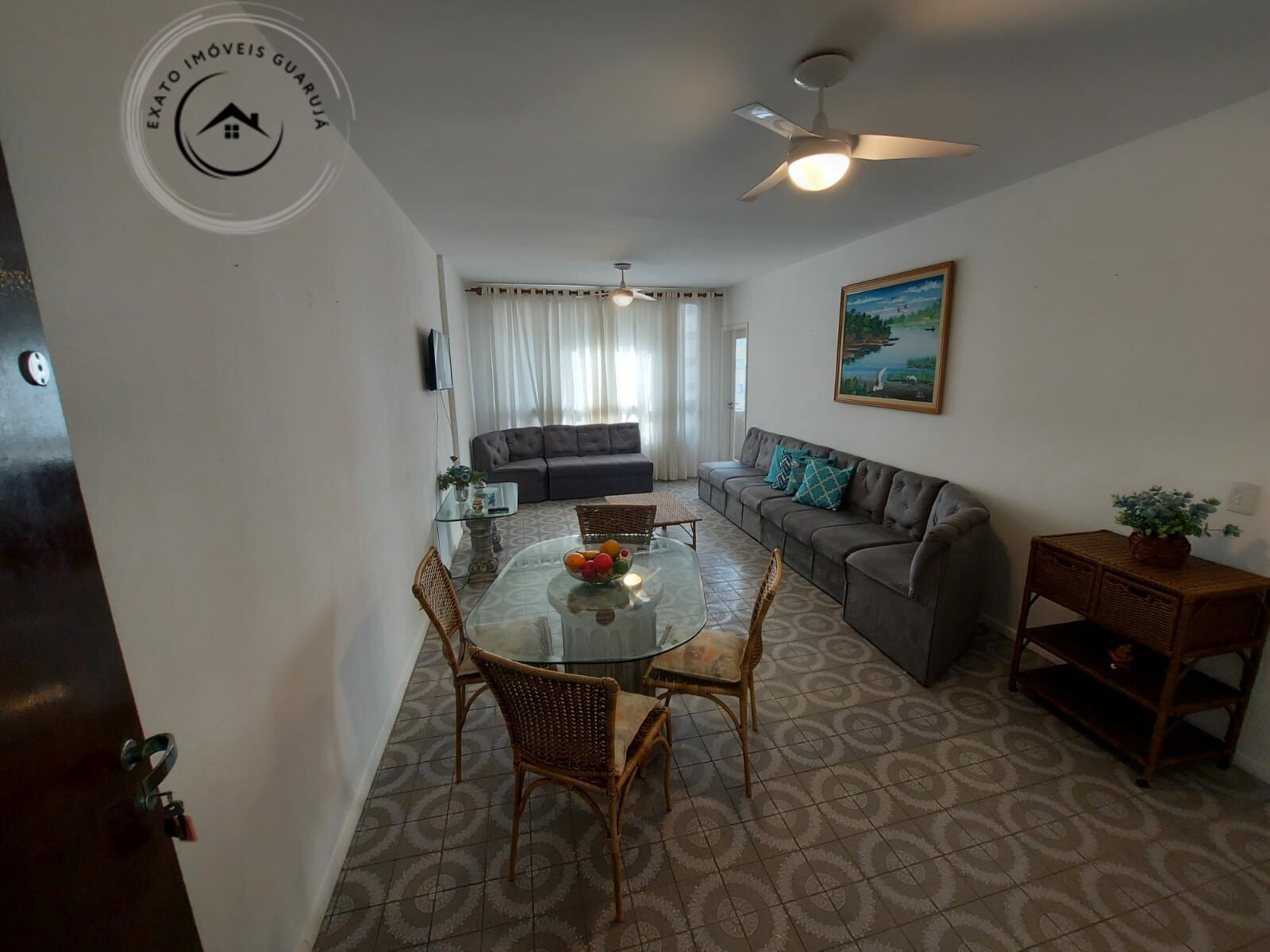 Apartamento padrão de 02 dormitórios para venda nas pitangue
