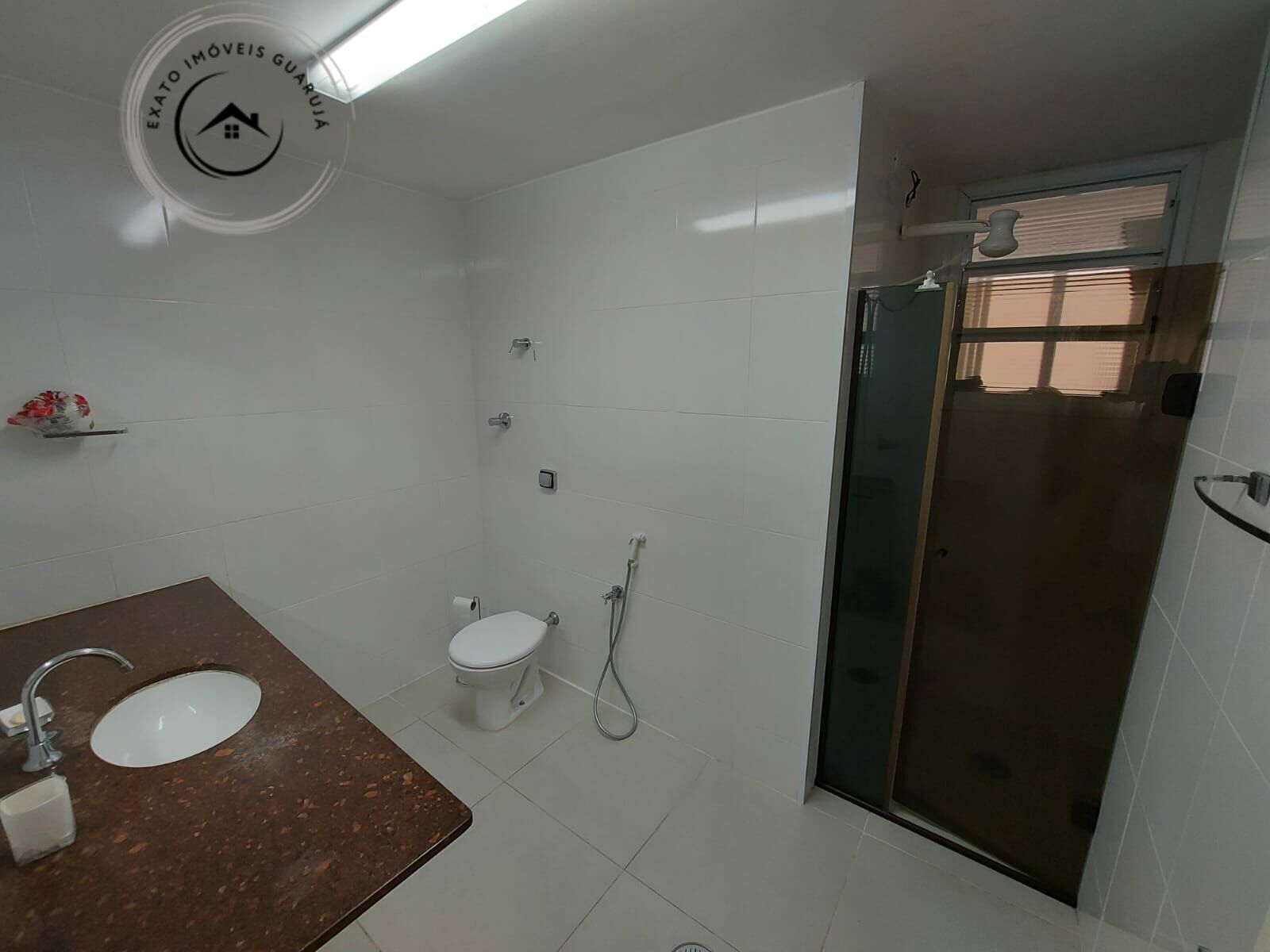 Apartamento padrão de 02 dormitórios para venda nas pitangue