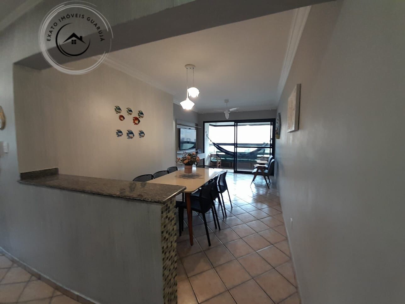 Apartamento padrão de 02 dormitórios para locação anual na p