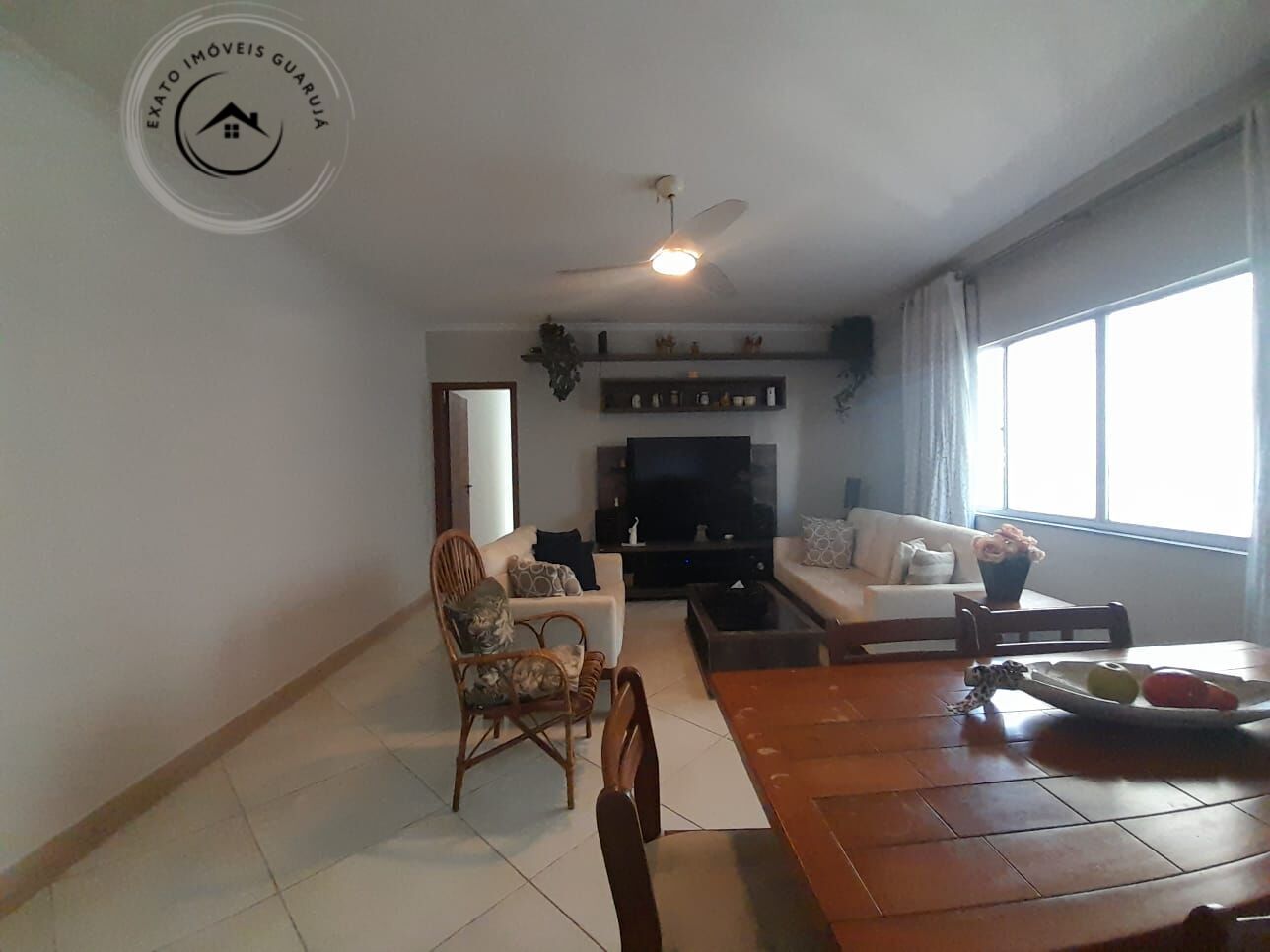 Apartamento padrão de 02 dormitórios para locação anual na p