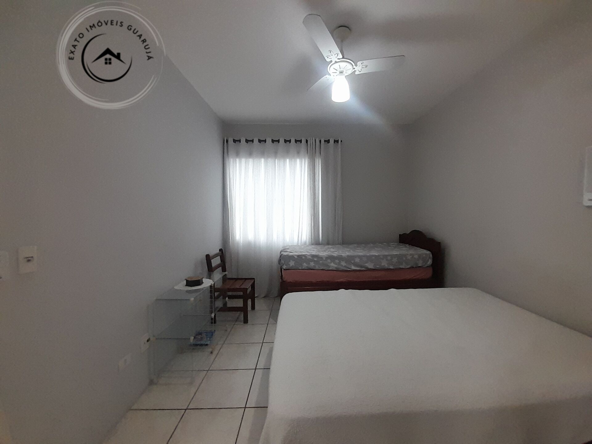 Apartamento padrão de 02 dormitórios para locação de tempora