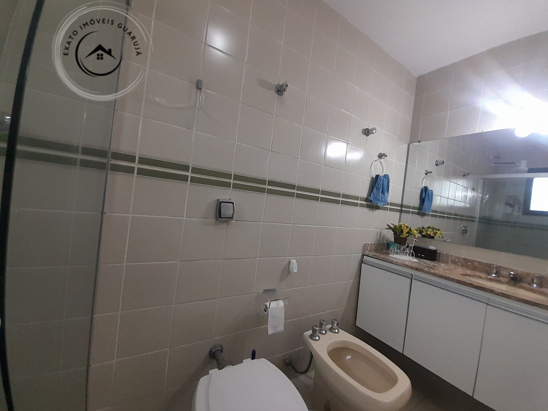 Apartamento padrão de 02 dormitórios para locação de tempora