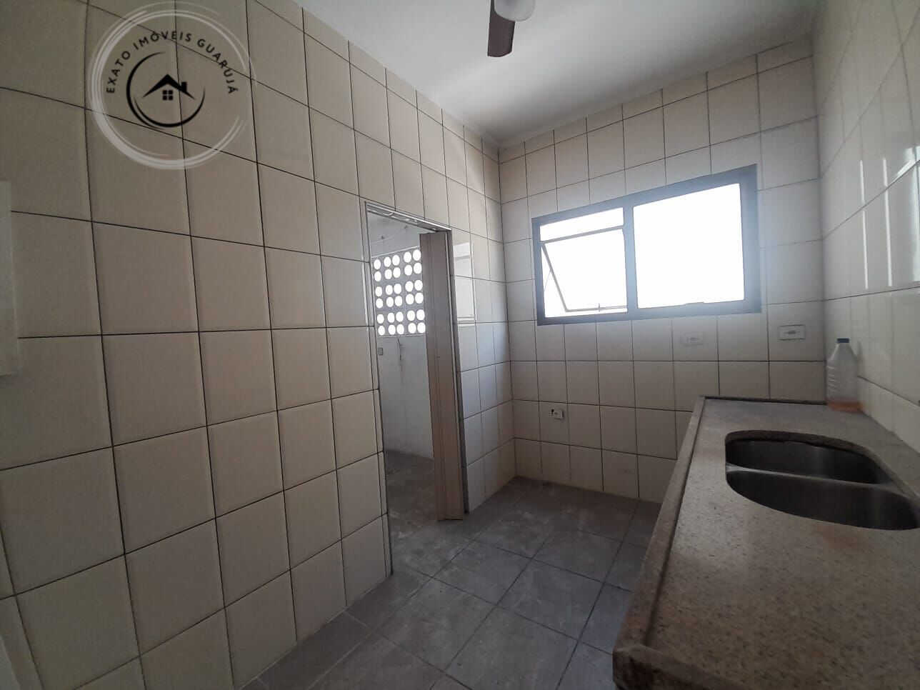 Apartamento padrão de 03 dormitórios para venda na praia da 