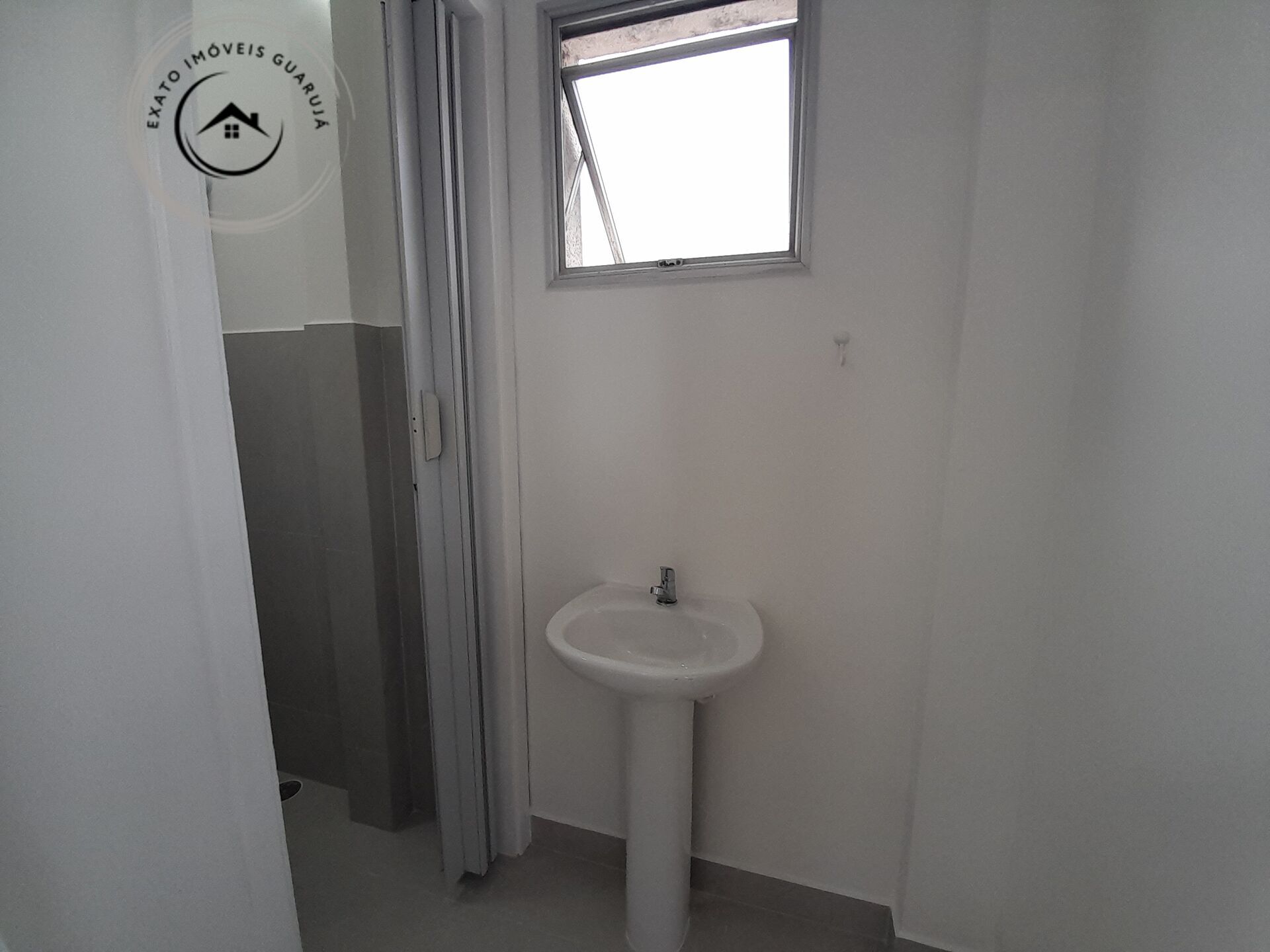 Sala comercial para locação na praia das pitangueiras guaruj - foto 6