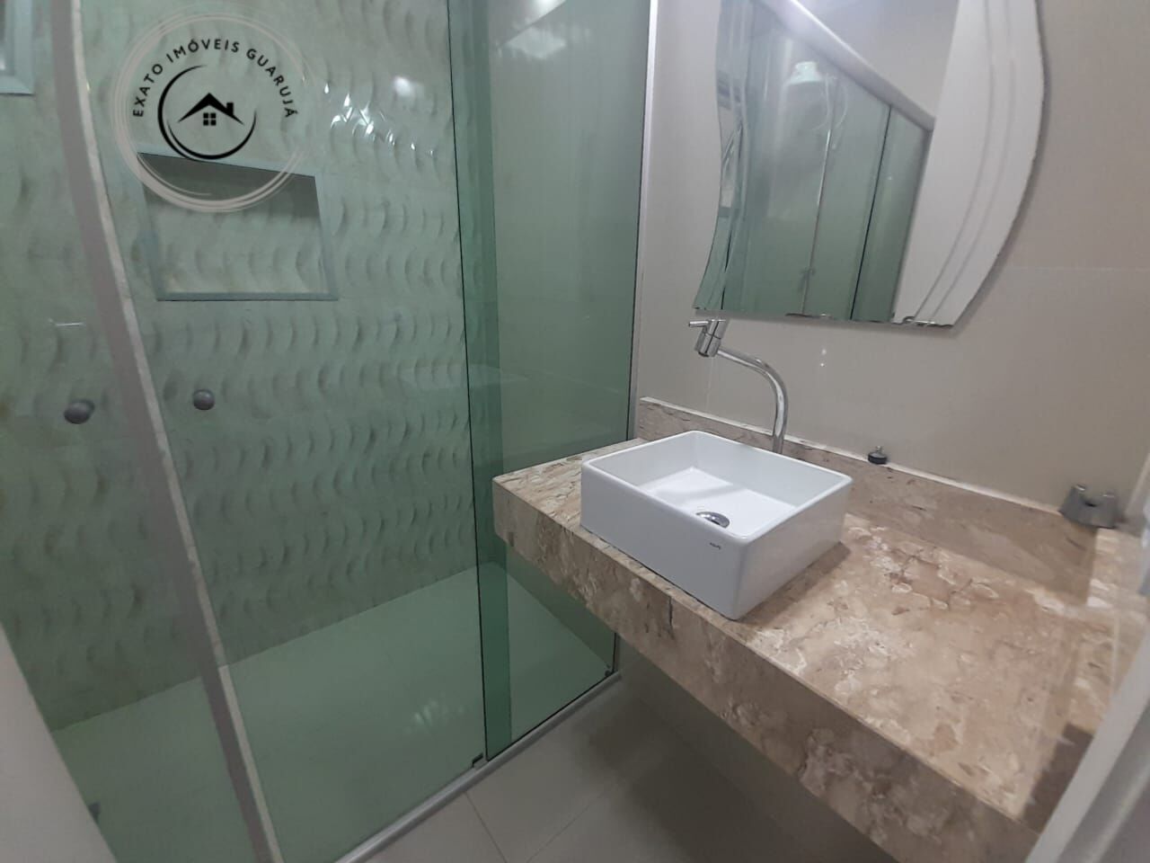 Apartamento padrão de 02 dormitórios para locação anual nas 