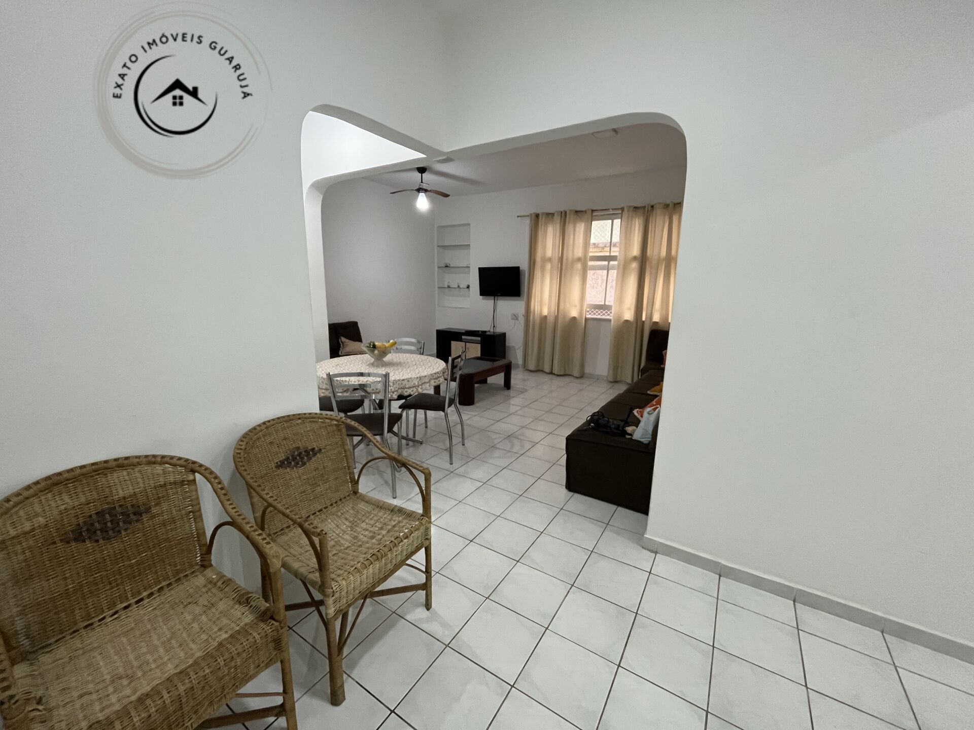 Apartamento padrão de 02 dormitórios para venda nas pitangue