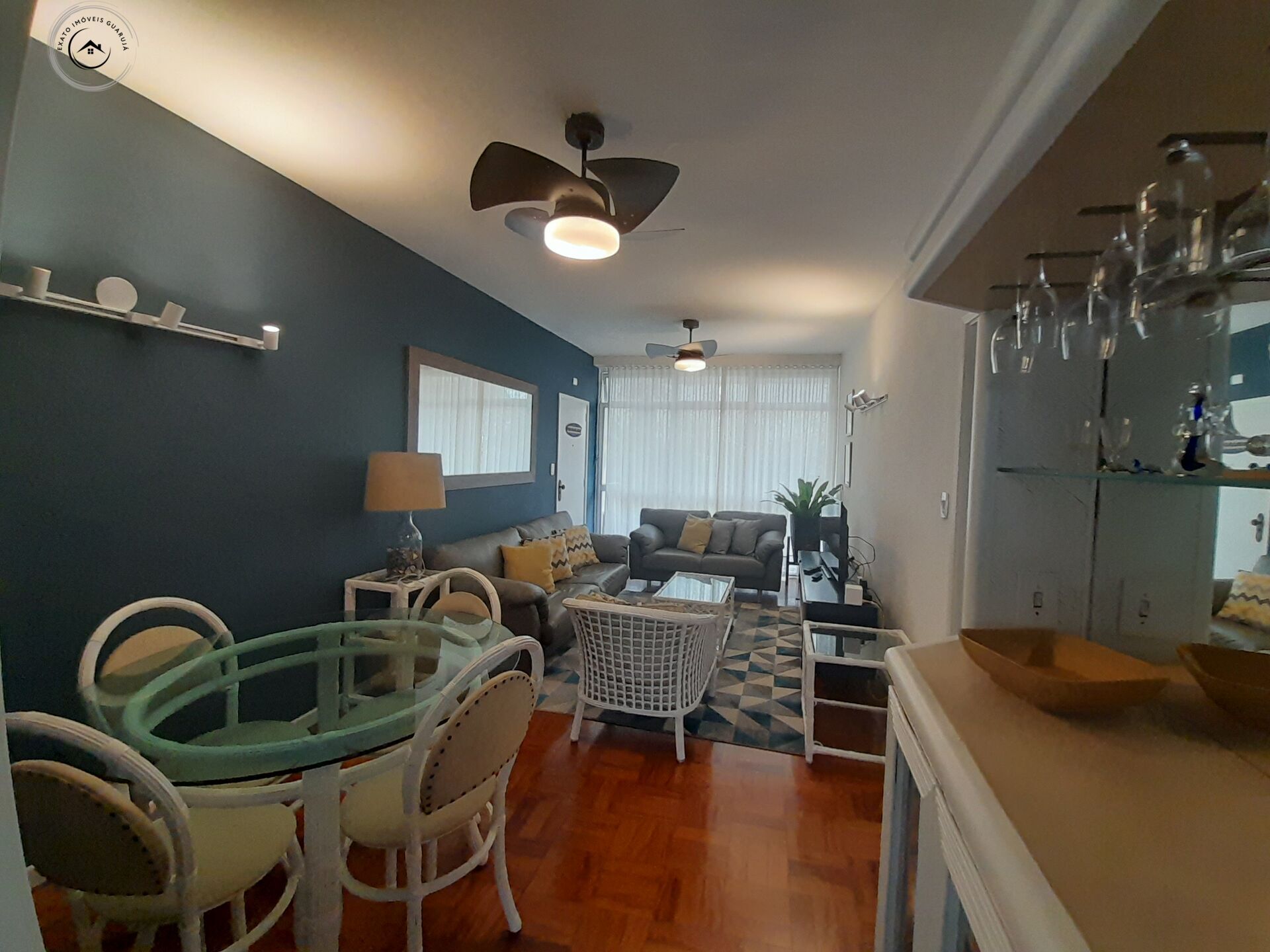 Apartamento padrão de 03 dormitórios para venda nas pitangue