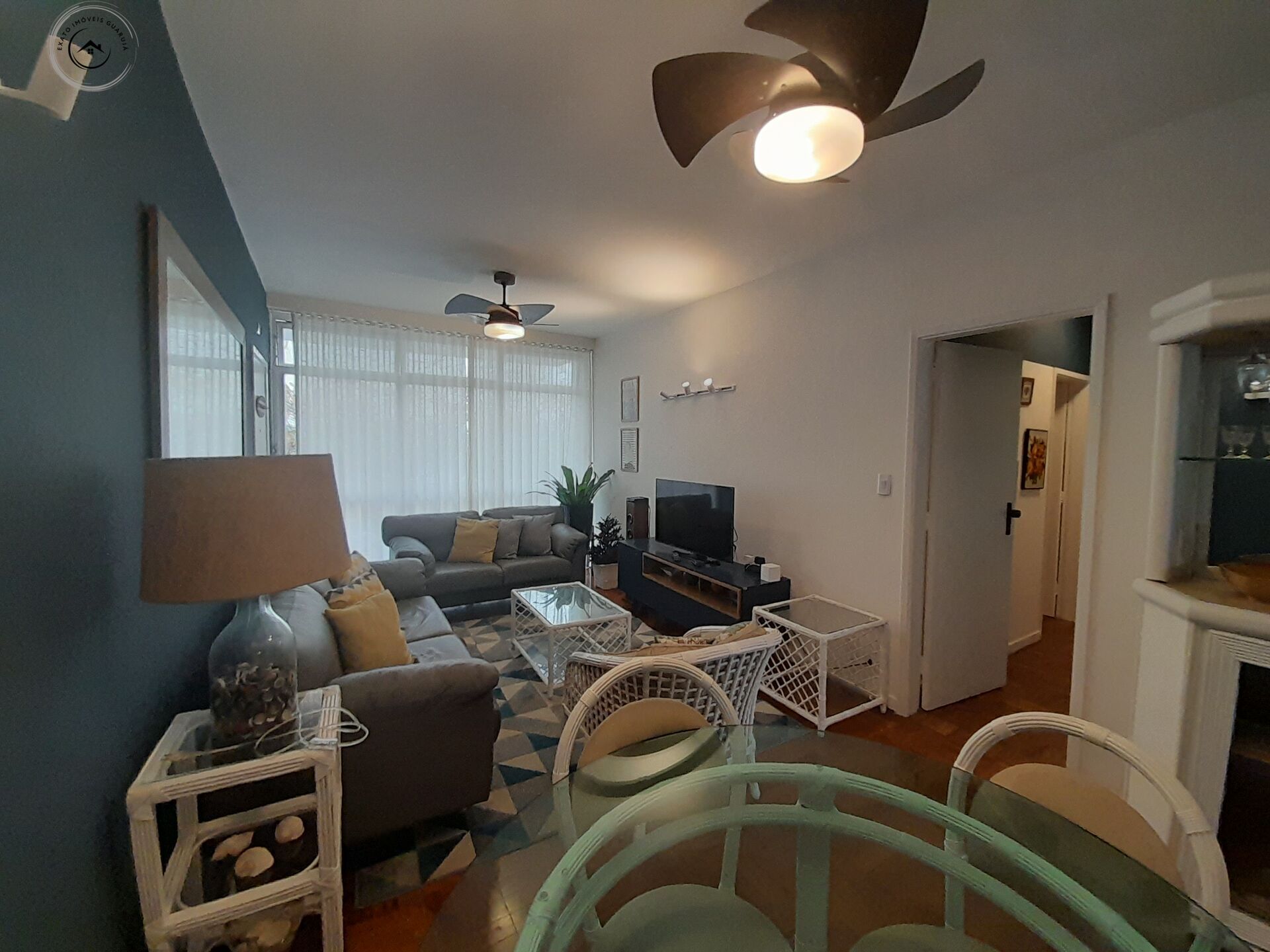 Apartamento padrão de 03 dormitórios para venda nas pitangue
