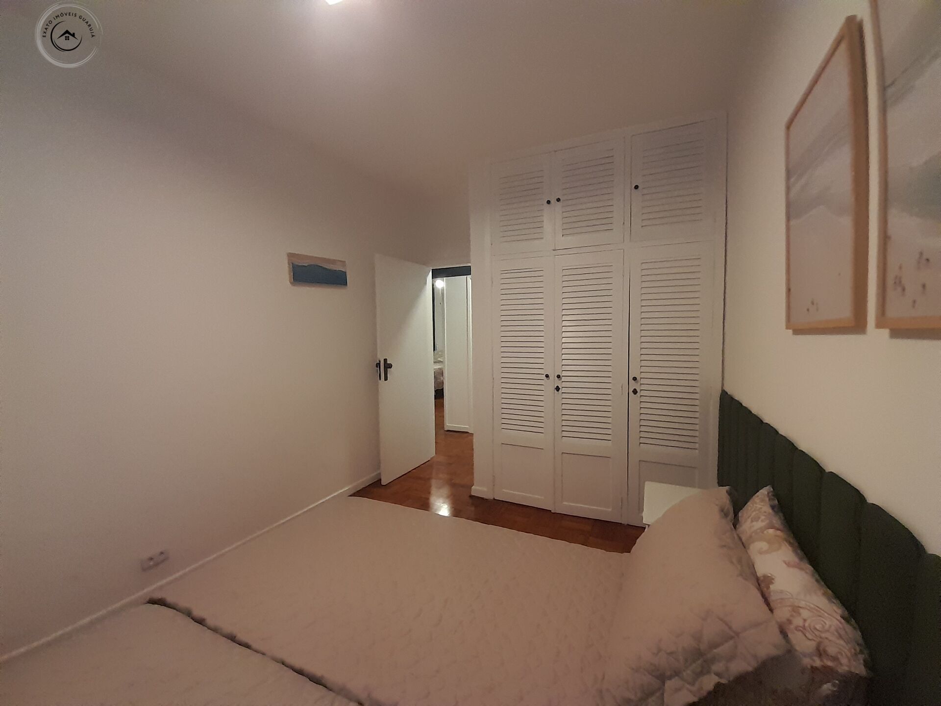 Apartamento padrão de 03 dormitórios para venda nas pitangue