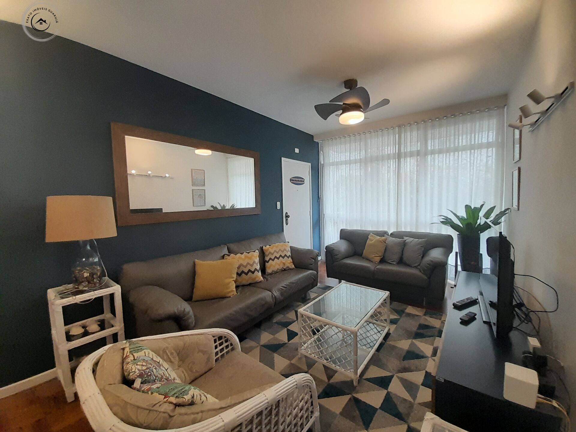 Apartamento padrão de 03 dormitórios para venda nas pitangue