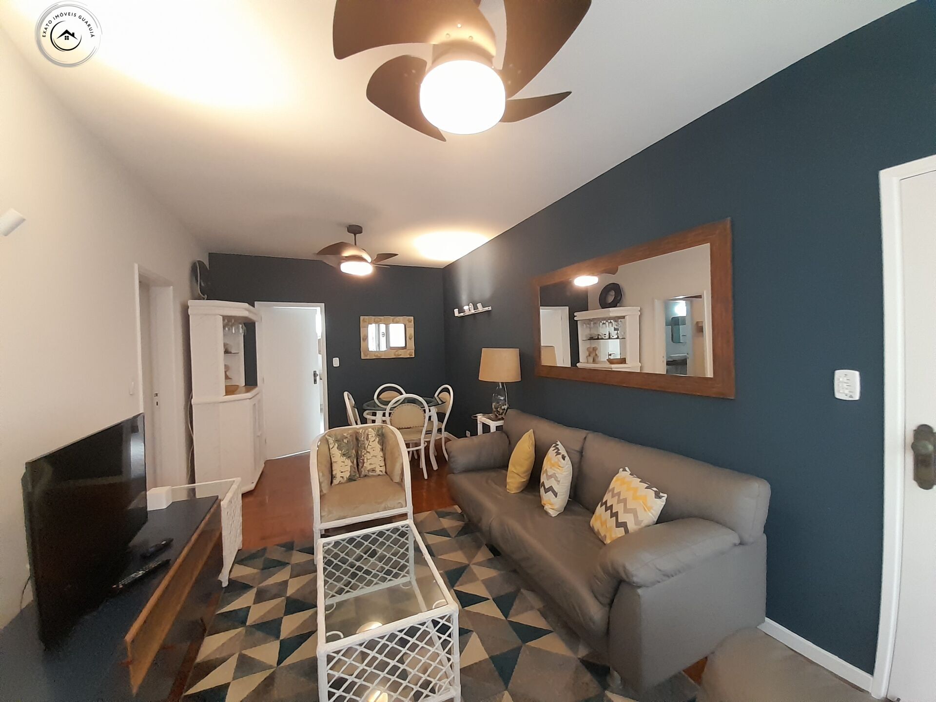 Apartamento padrão de 03 dormitórios para venda nas pitangue