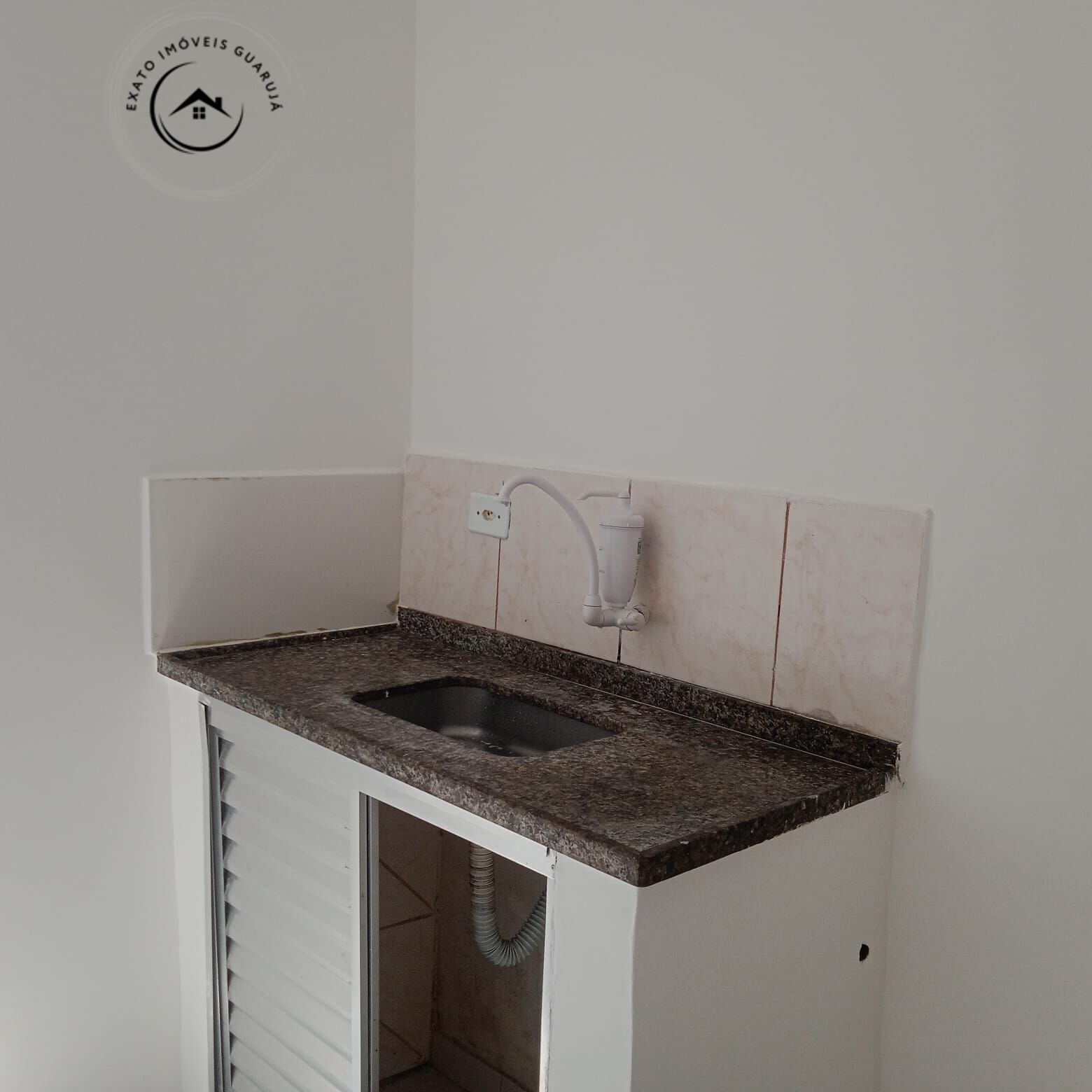 Apartamento padrão de 01 dormitório para venda na praia da e