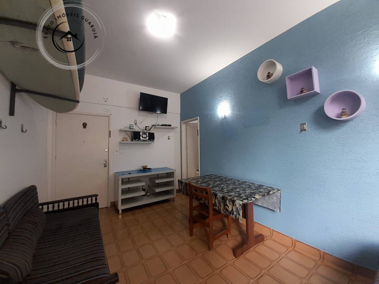 Apartamento padrão de 01 dormitório para locação anual nas p