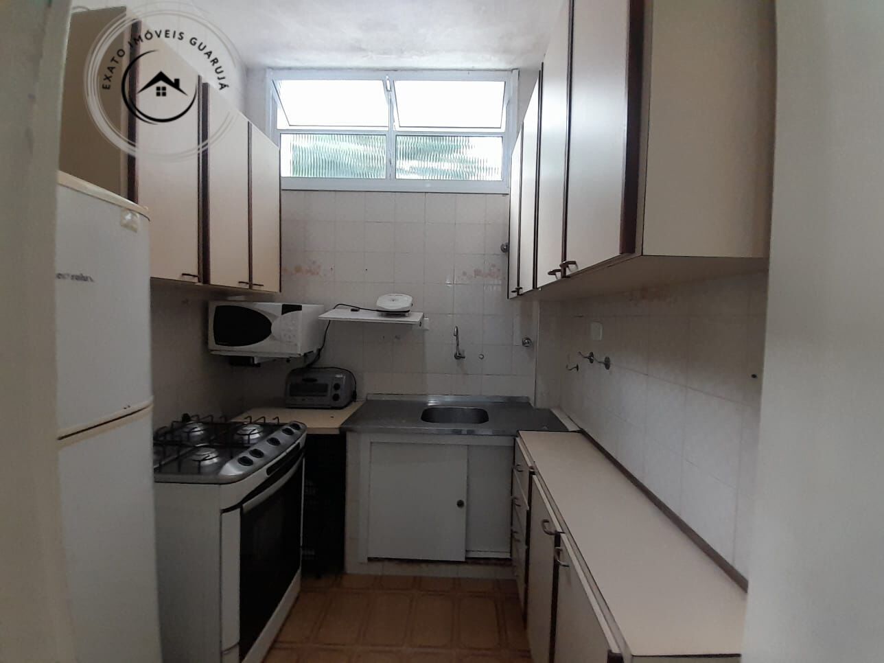 Apartamento padrão de 01 dormitório para locação anual nas p