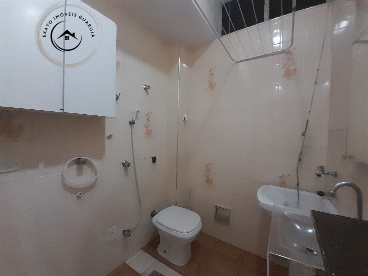 Apartamento padrão de 01 dormitório para locação anual nas p