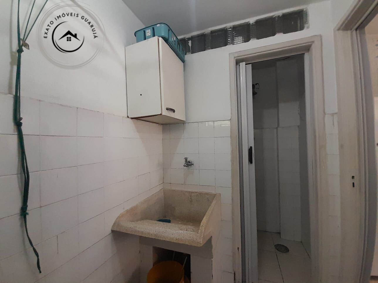 Apartamento padrão de 02 dormitórios para locação anual na p