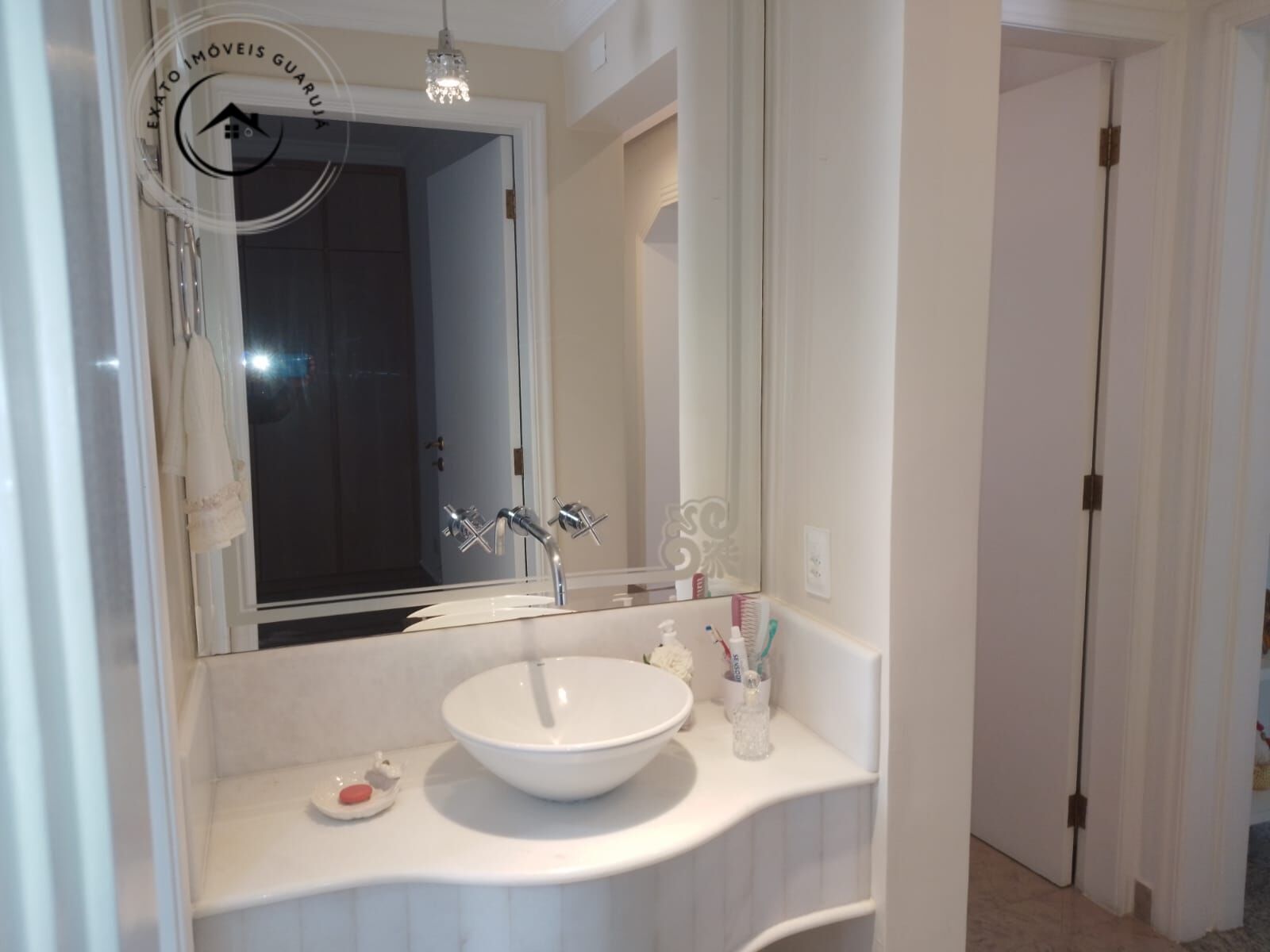 Apartamento padrão de 03 dormitórios para venda nas pitangue