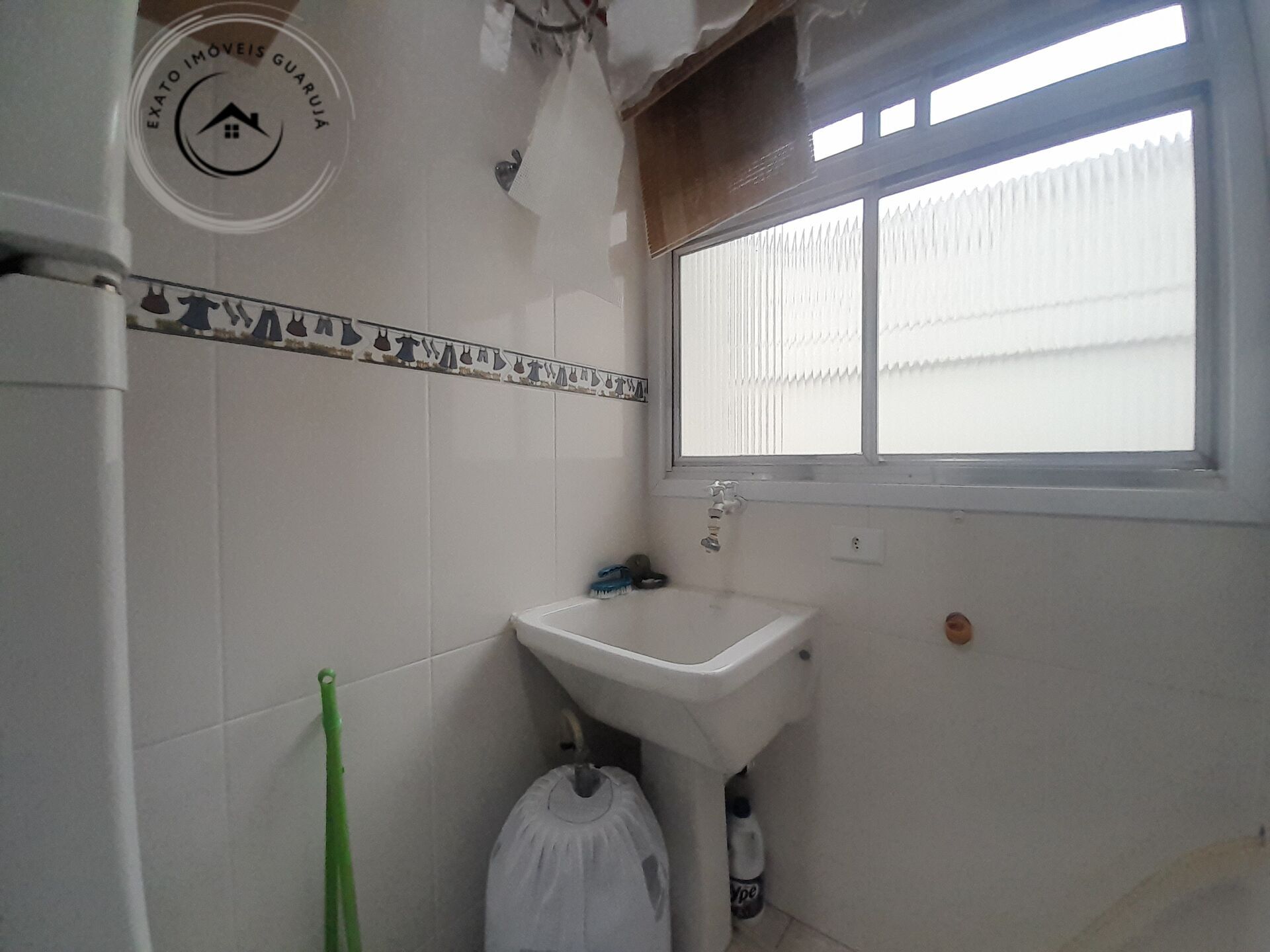 Apartamento padrão de 02 dormitórios para venda nas pitangue