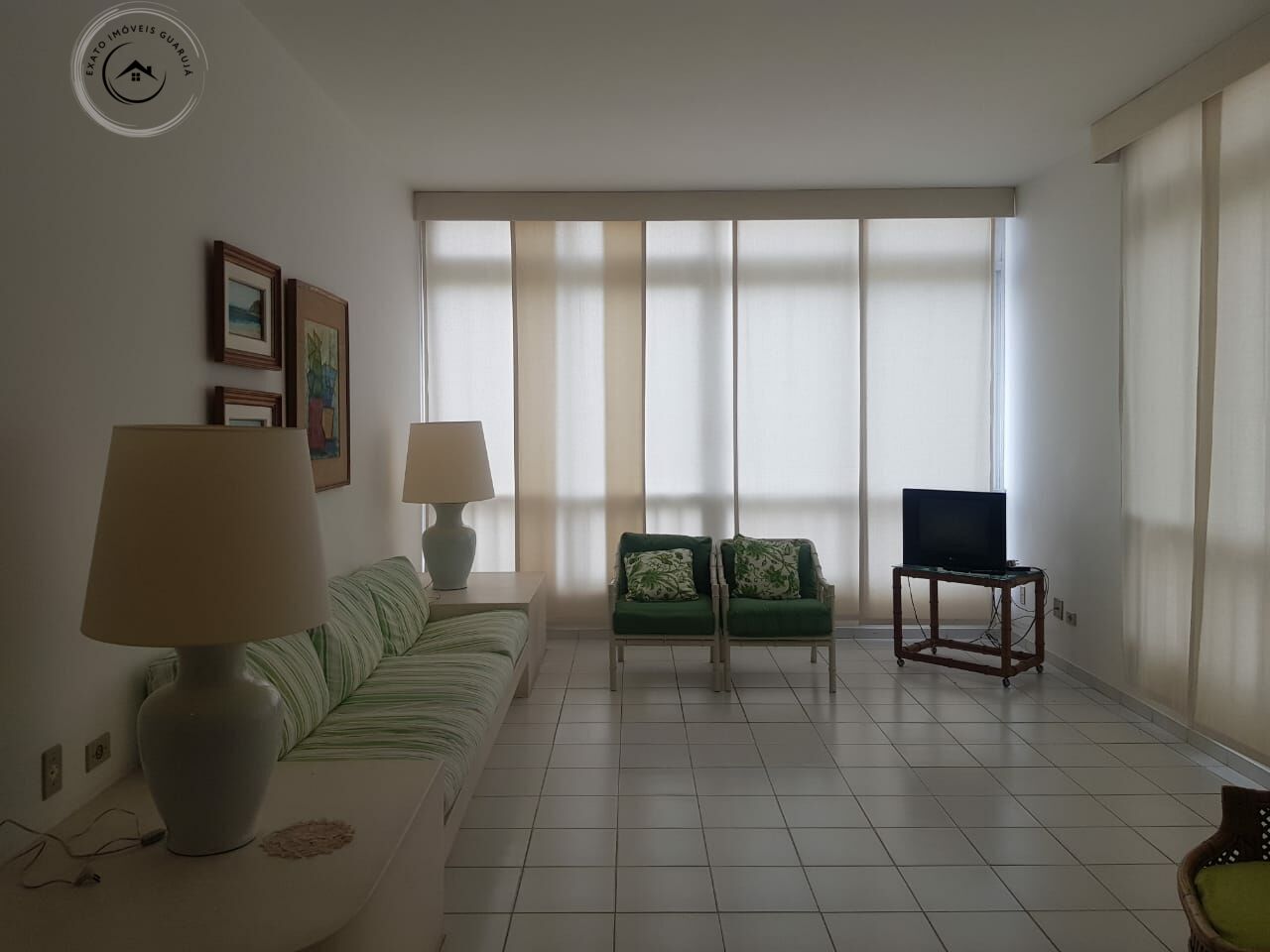 Apartamento alto padrão de 04 dormitórios para locação anual