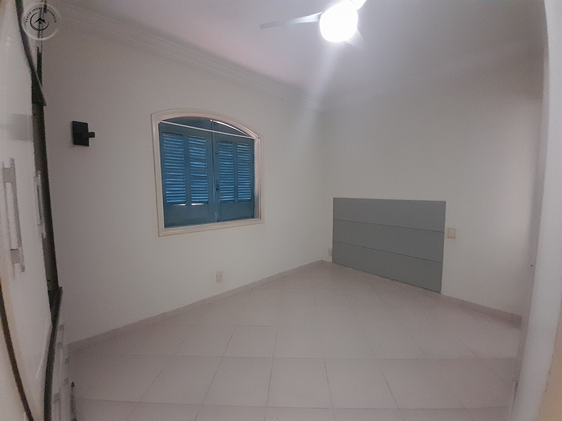Apartamento padrão de 02 dormitórios para venda nas pitangue