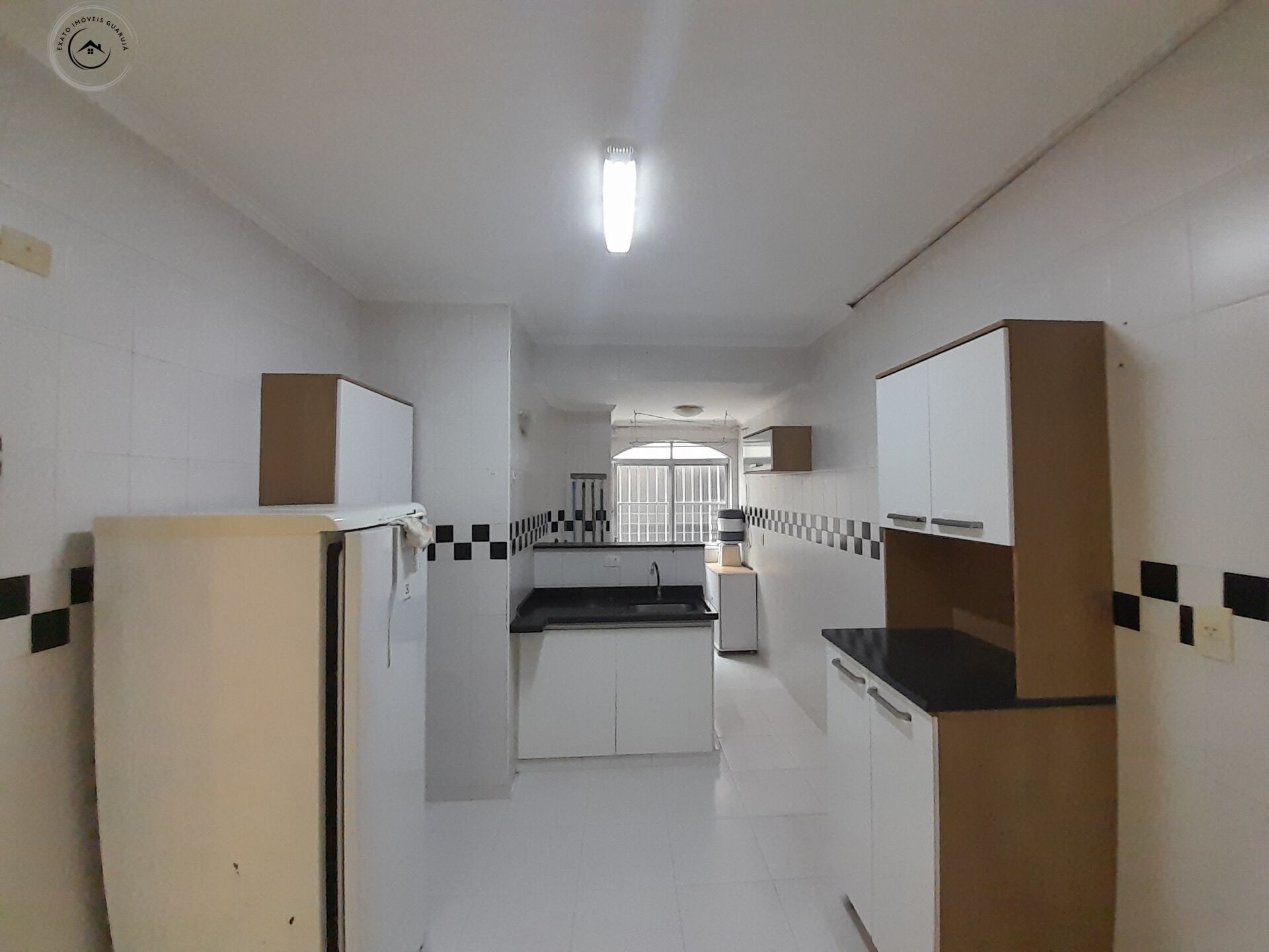 Apartamento padrão de 02 dormitórios para venda nas pitangue