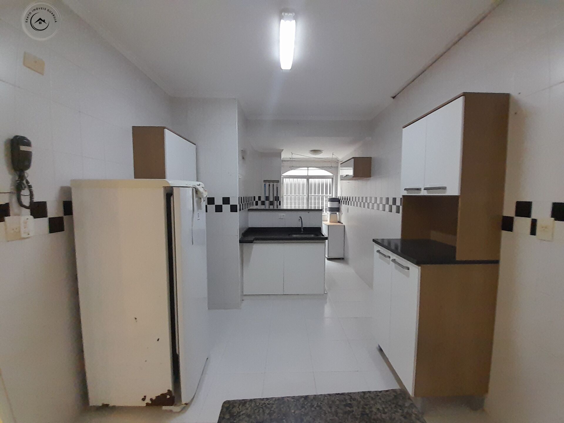 Apartamento padrão de 02 dormitórios para venda nas pitangue