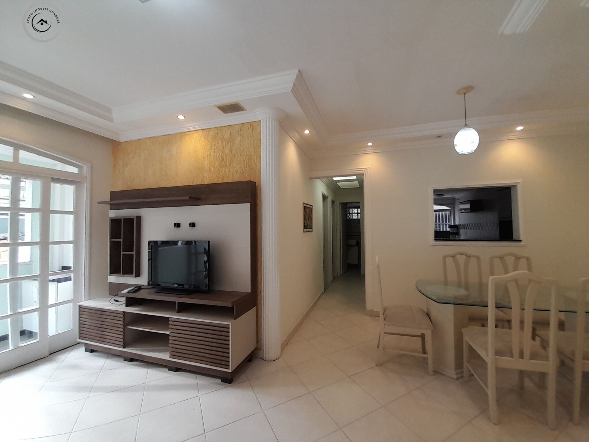 Apartamento padrão de 02 dormitórios para venda nas pitangue