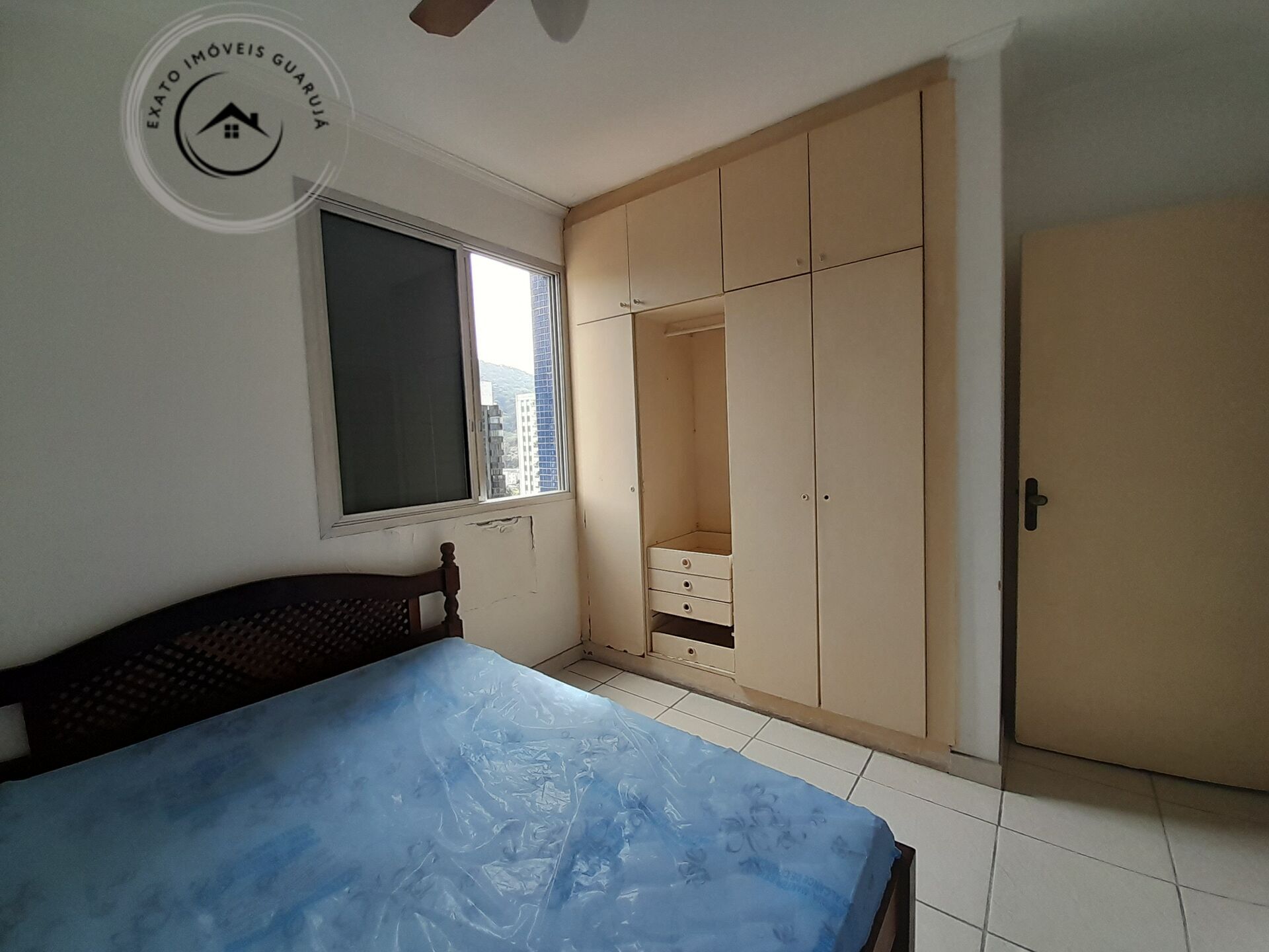 Apartamento padrão de 02 dormitórios para venda nas pitangue