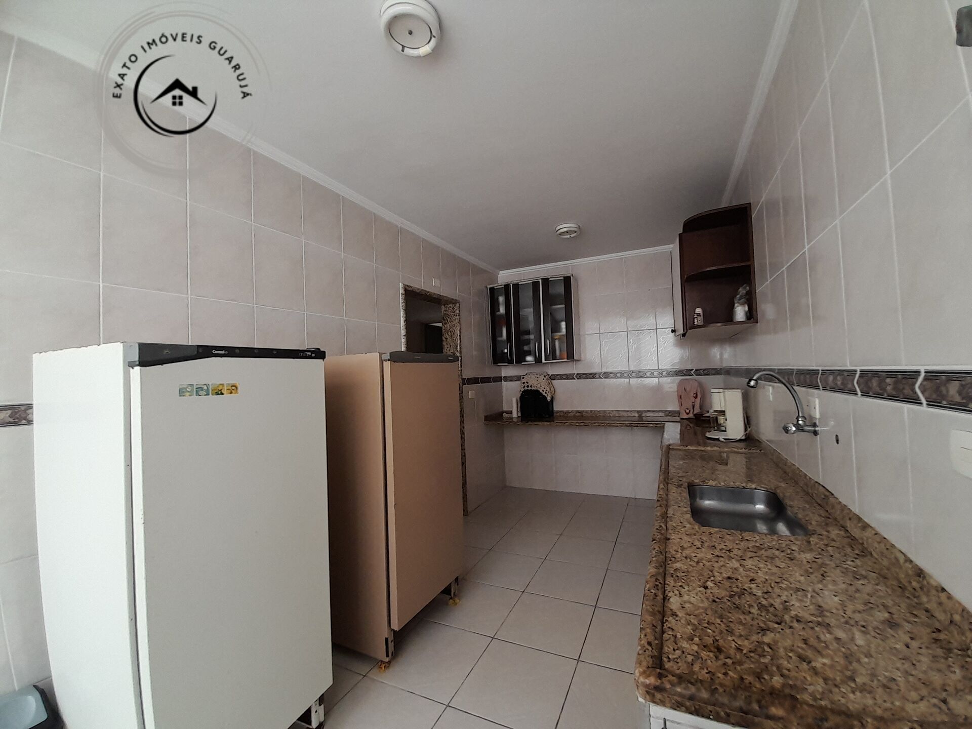 Apartamento padrão de 02 dormitórios para venda nas pitangue