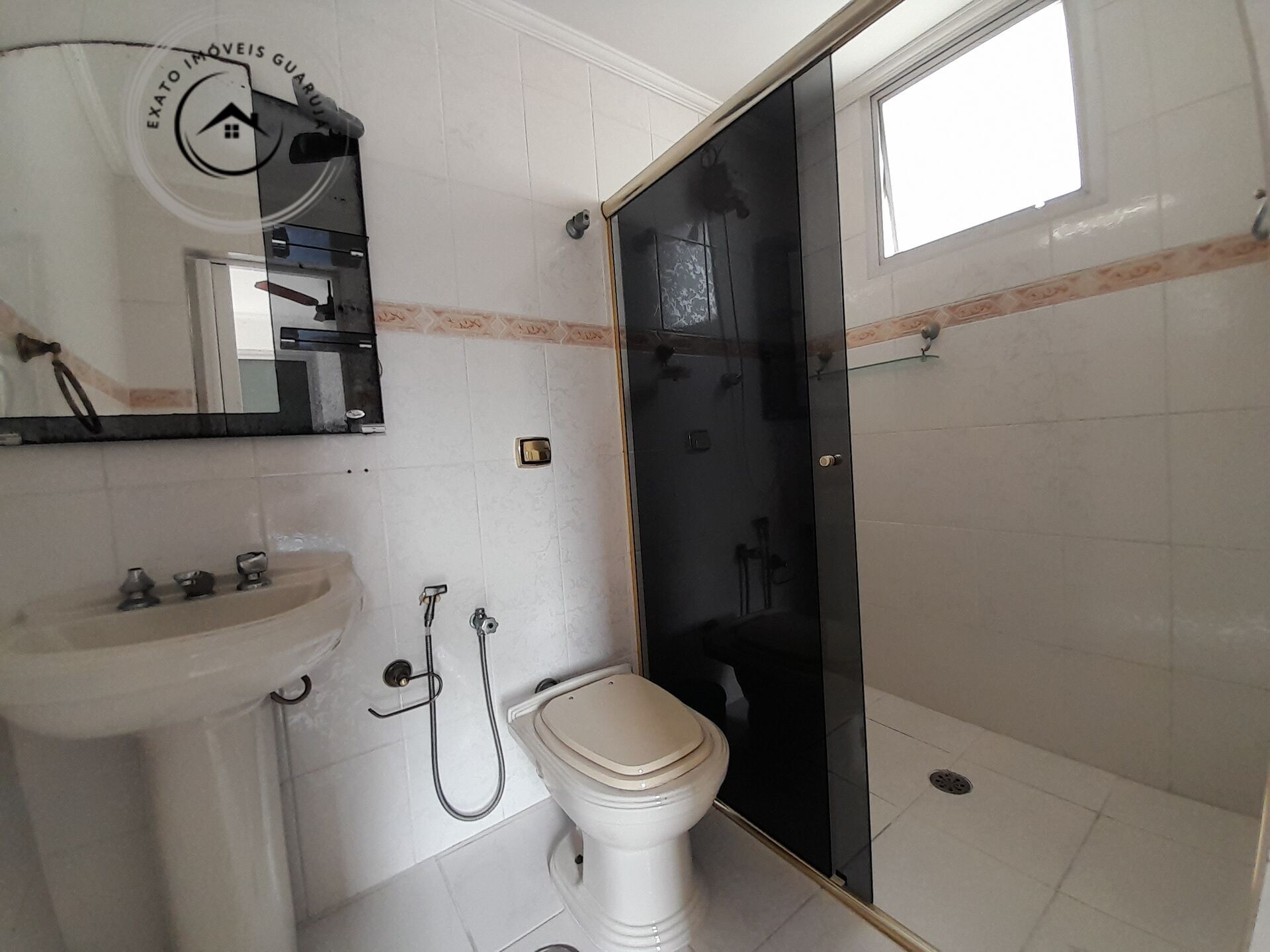 Apartamento padrão de 02 dormitórios para venda nas pitangue